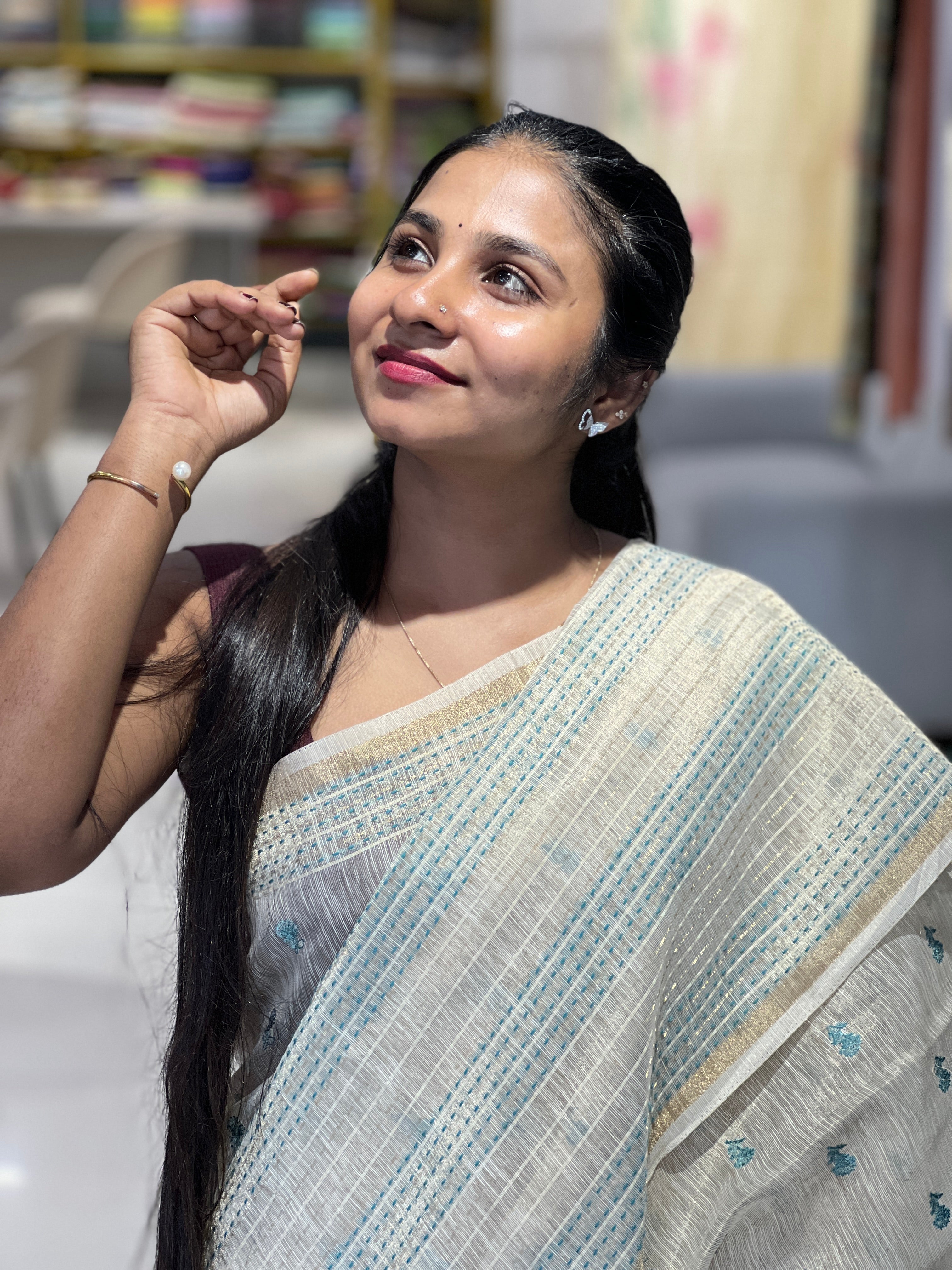Machine Embroidery Detailed Tissue Saree | SSN306