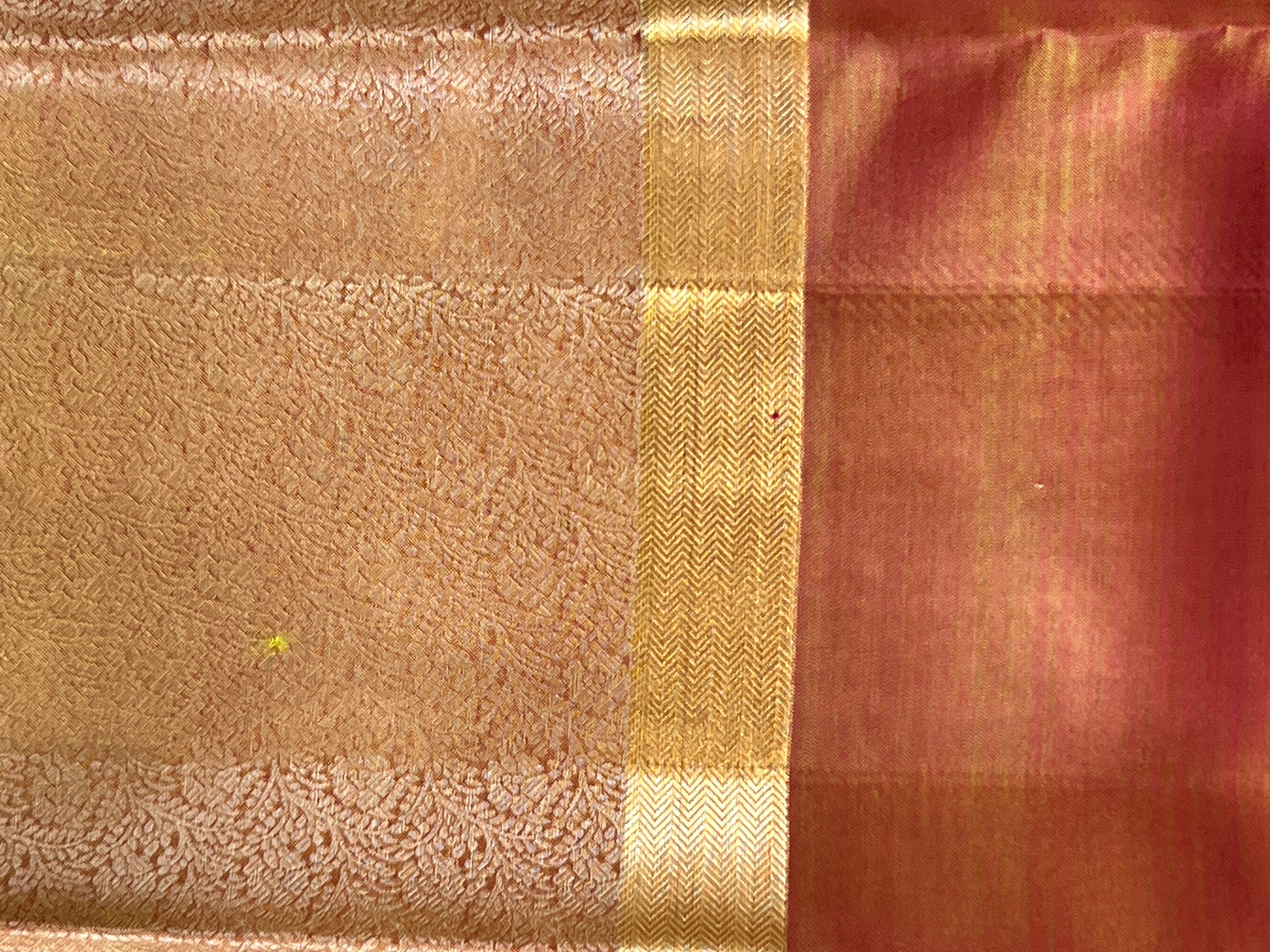 Self Woven Body Design Soft Silk Saree | KTS222