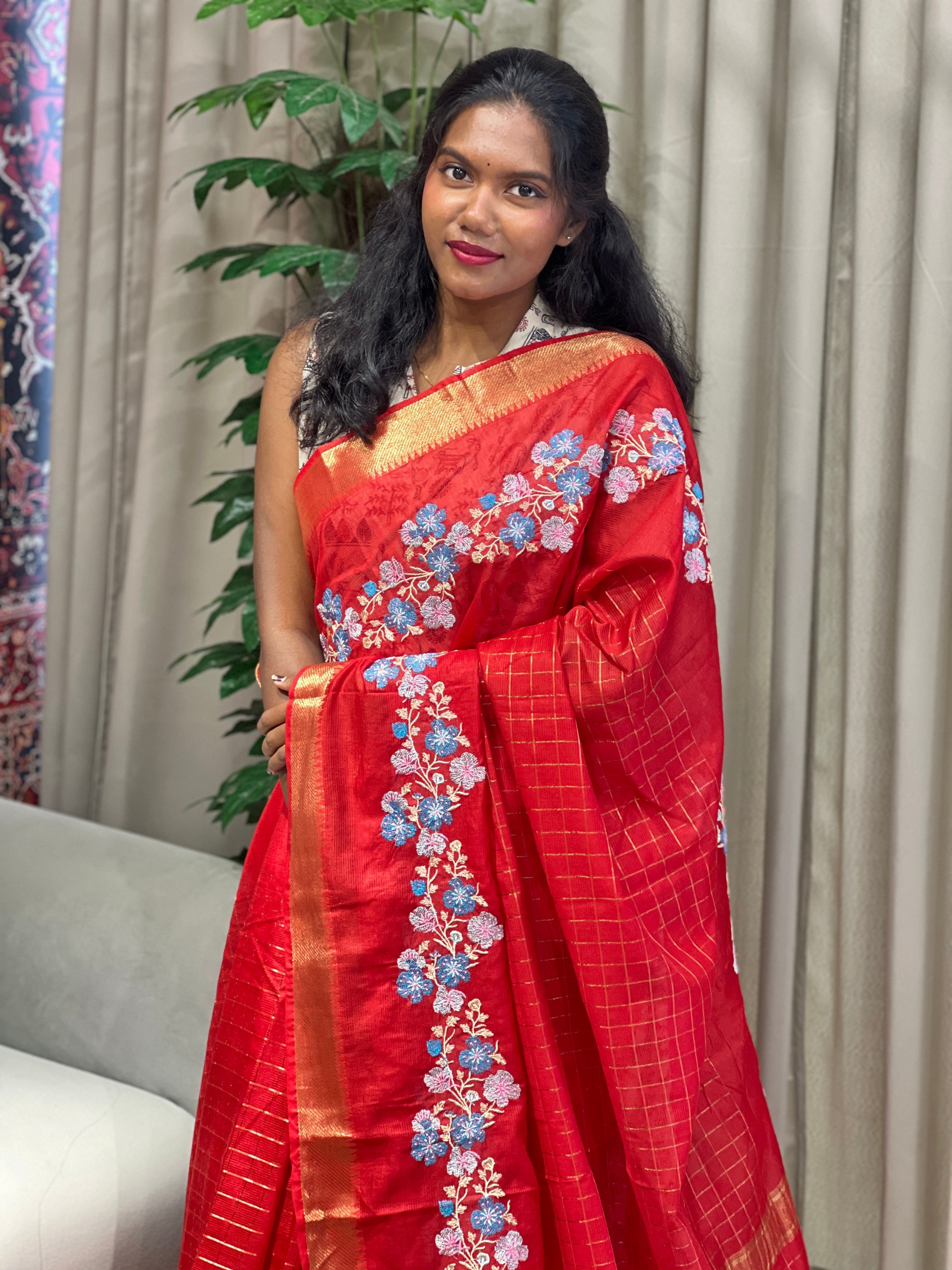 Floral Embroidery Bhagalpuri Linen Saree | NHH388