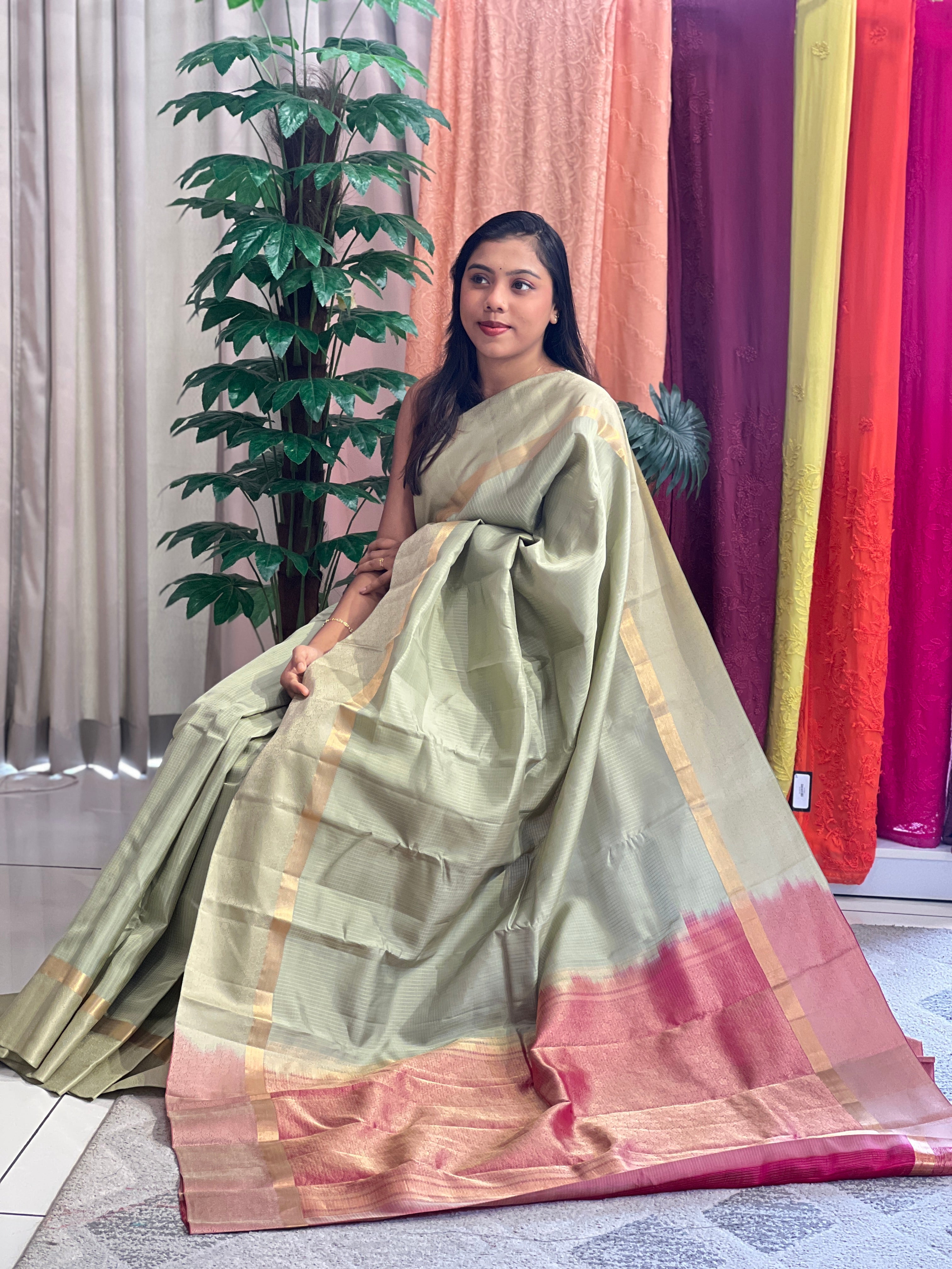 Self Woven Body Design Soft Silk Saree | KTS223