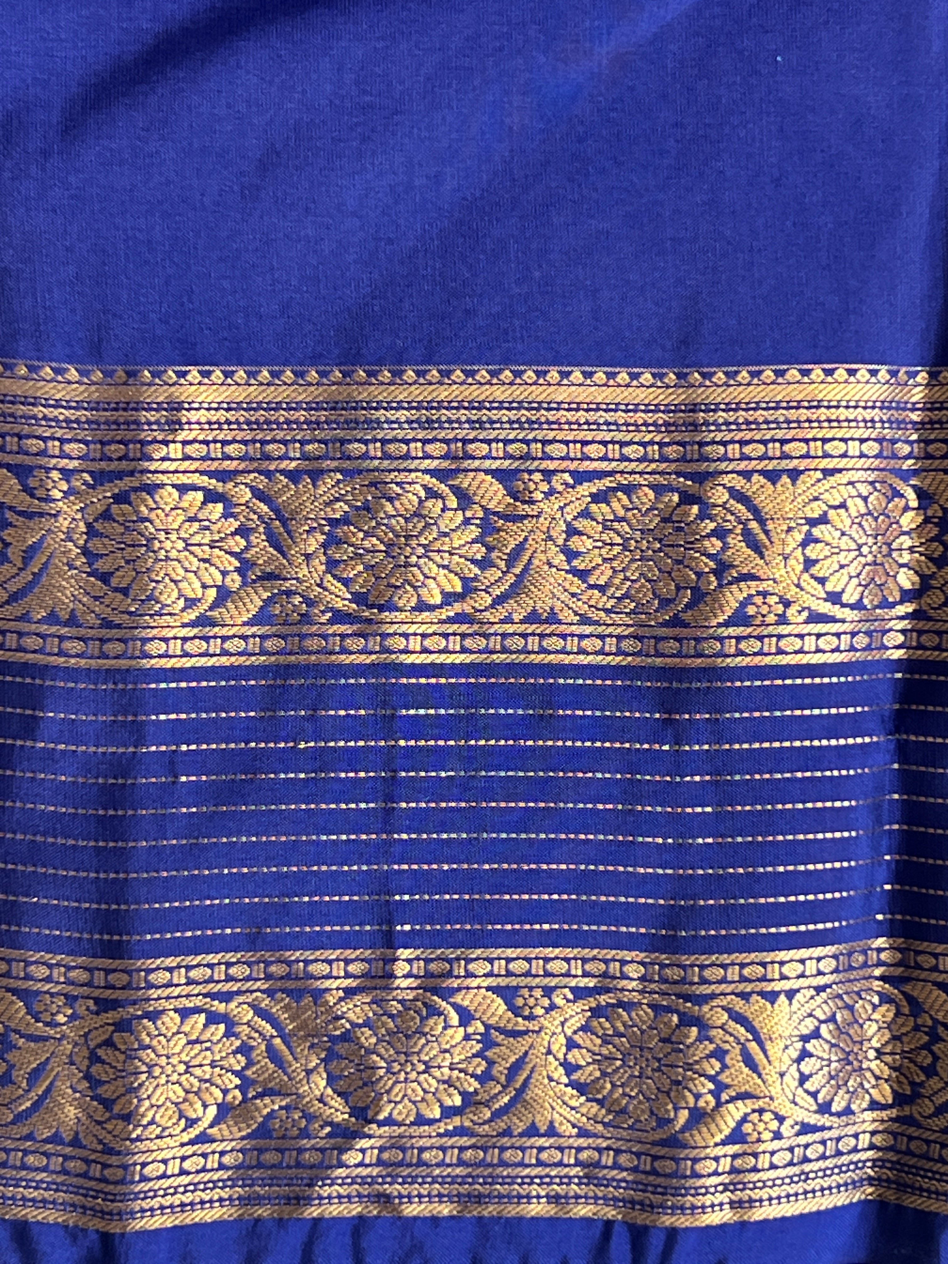 Golden Zari Buti Woven Soft Silk Saree | KSO103