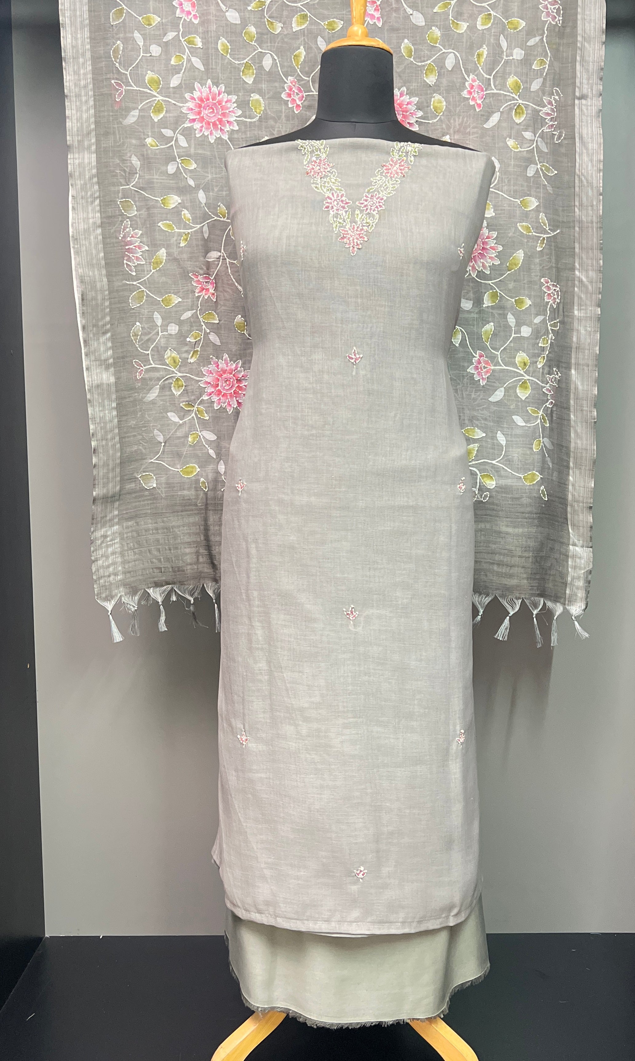 Embroidery Pattern Linen Salwar Set | KSD168