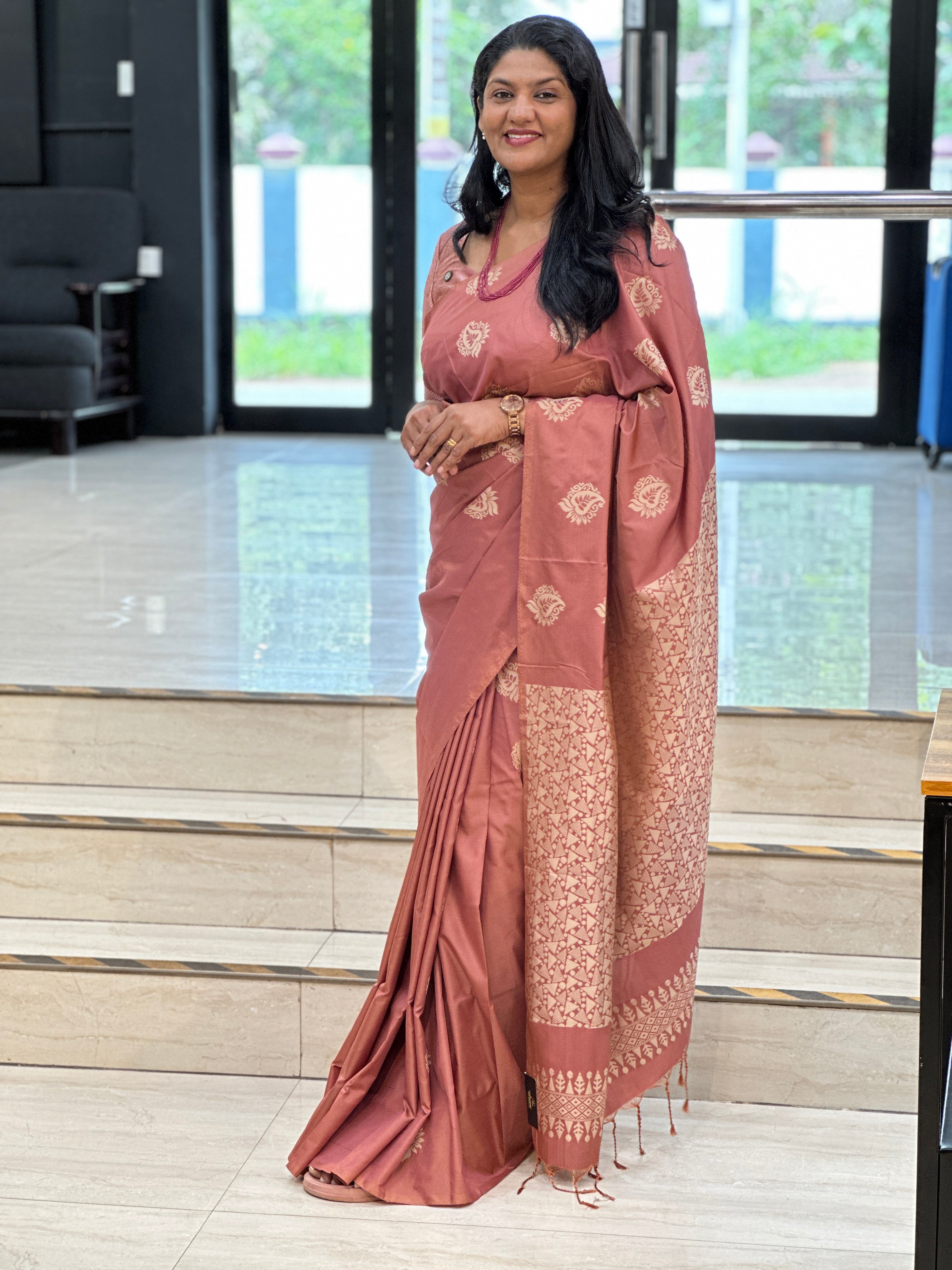 Thread Woven Pattern Semi Soft Silk Saree | RAT105