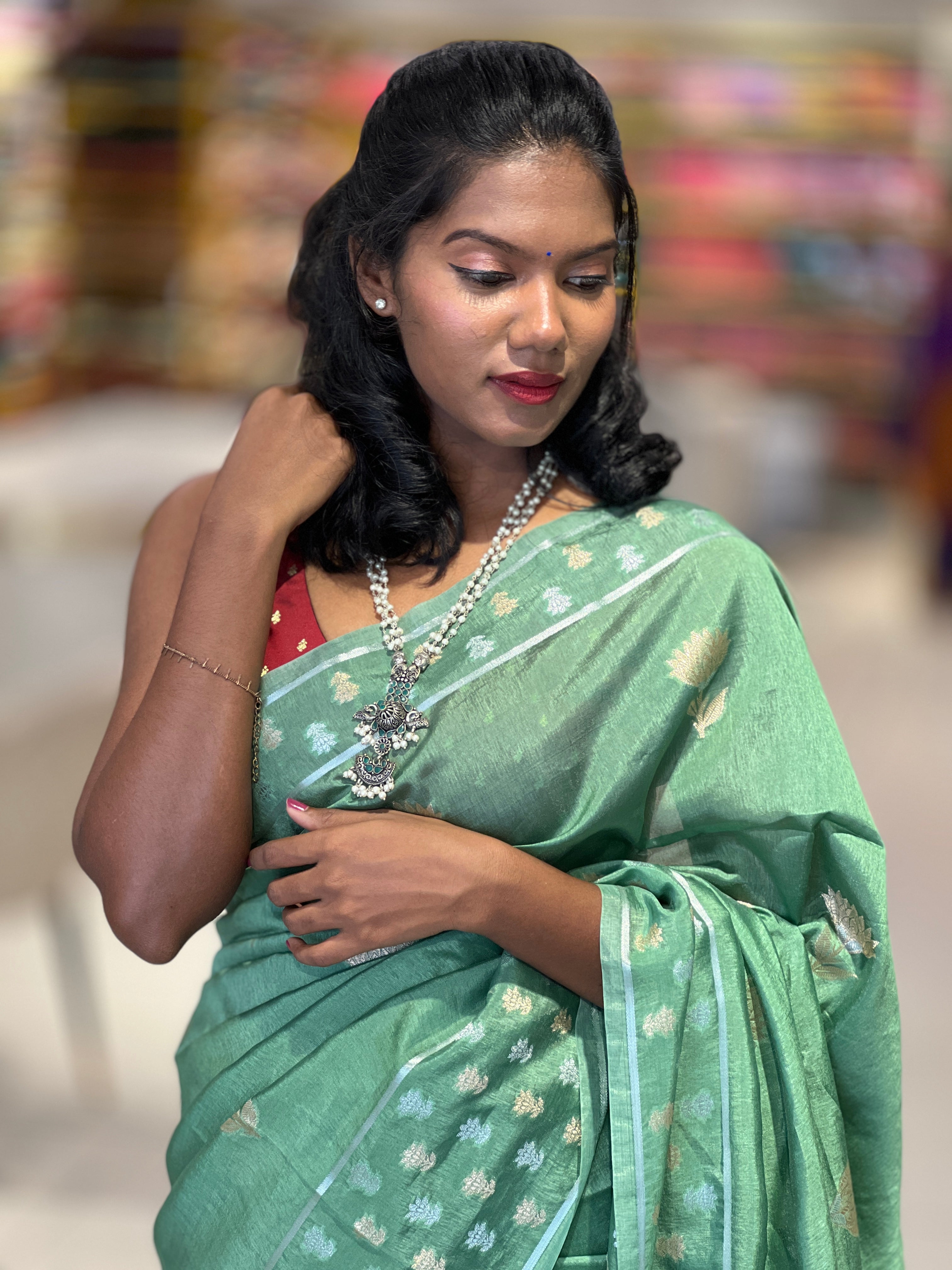 Banarasi Weaving Pattern Semi Silk Saree | NN269