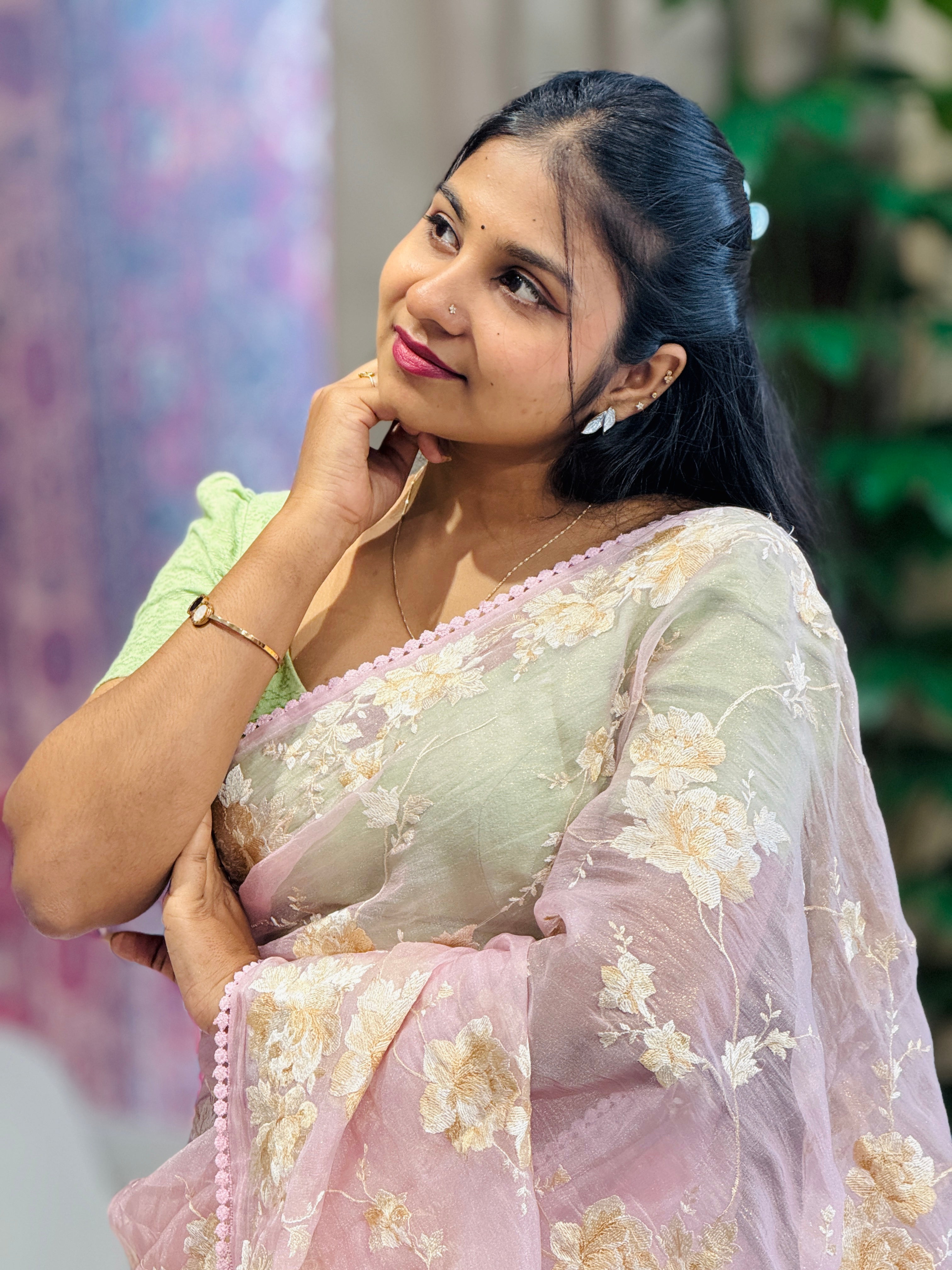 Floral Embroidery Detailed Shimmer Organza Saree | BLD1910