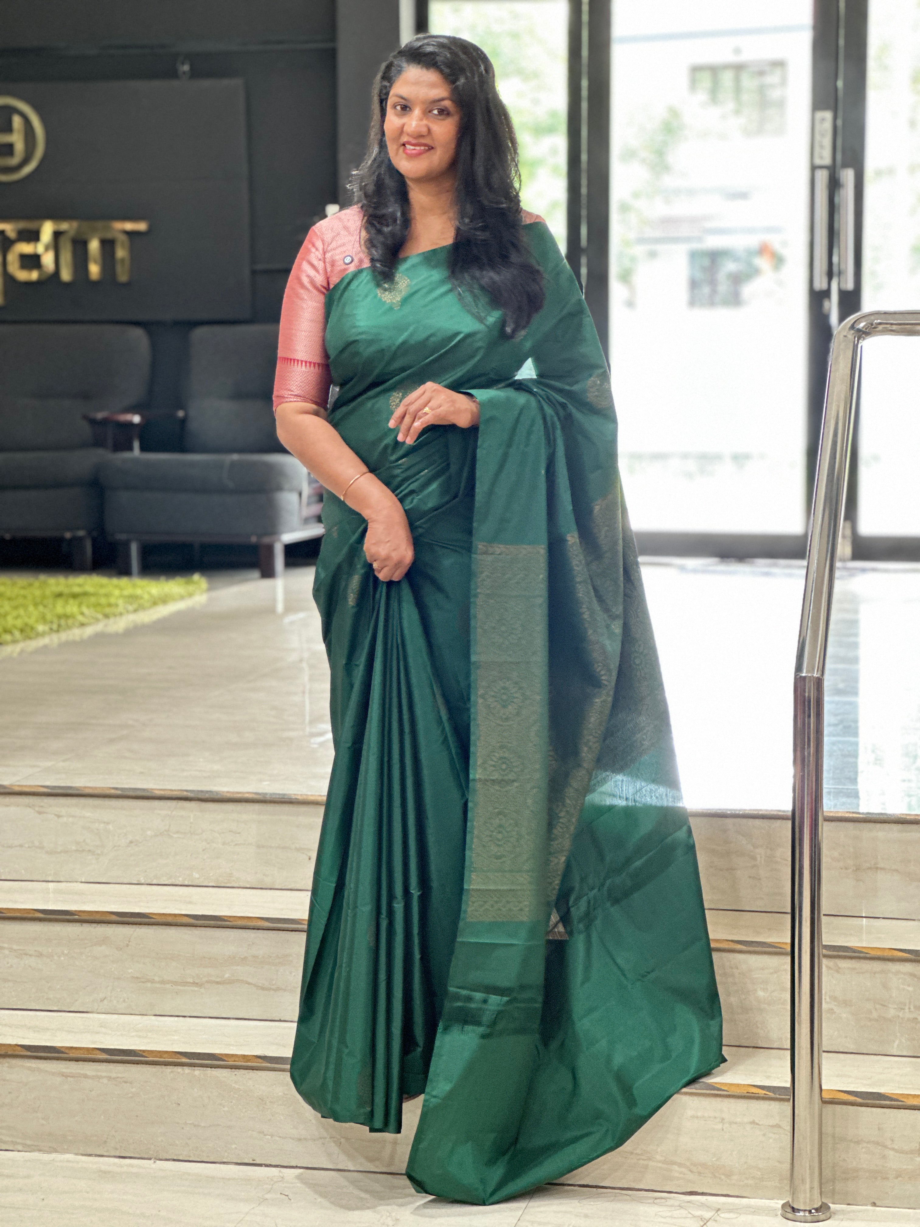 Buta Woven Pattern Semi Soft Silk Saree | SEN121