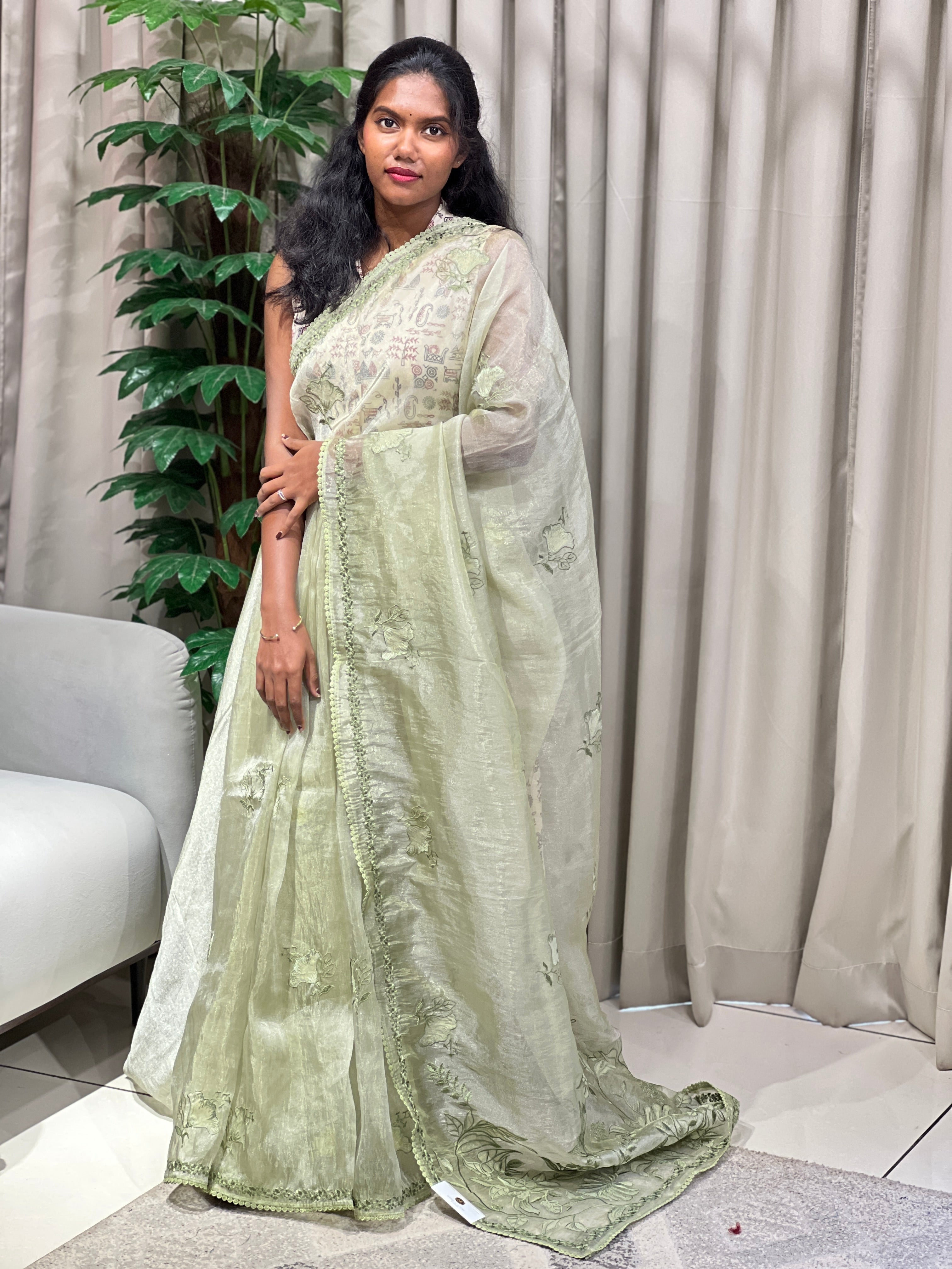 Floral Machine Embroidered Shimmer Organza Saree | BLD1981