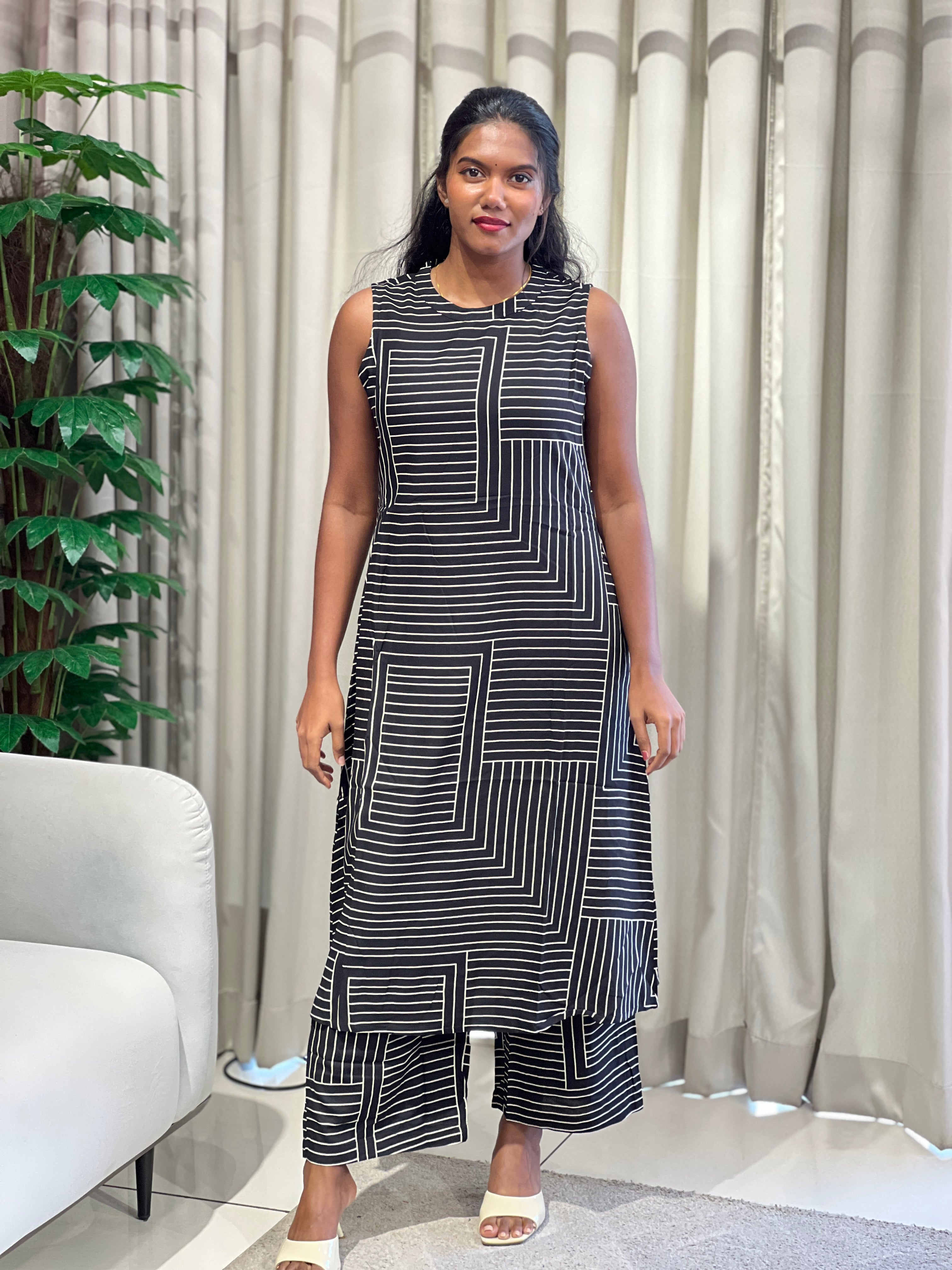 Geometric Printed Rayon Kurta Set | PGI331