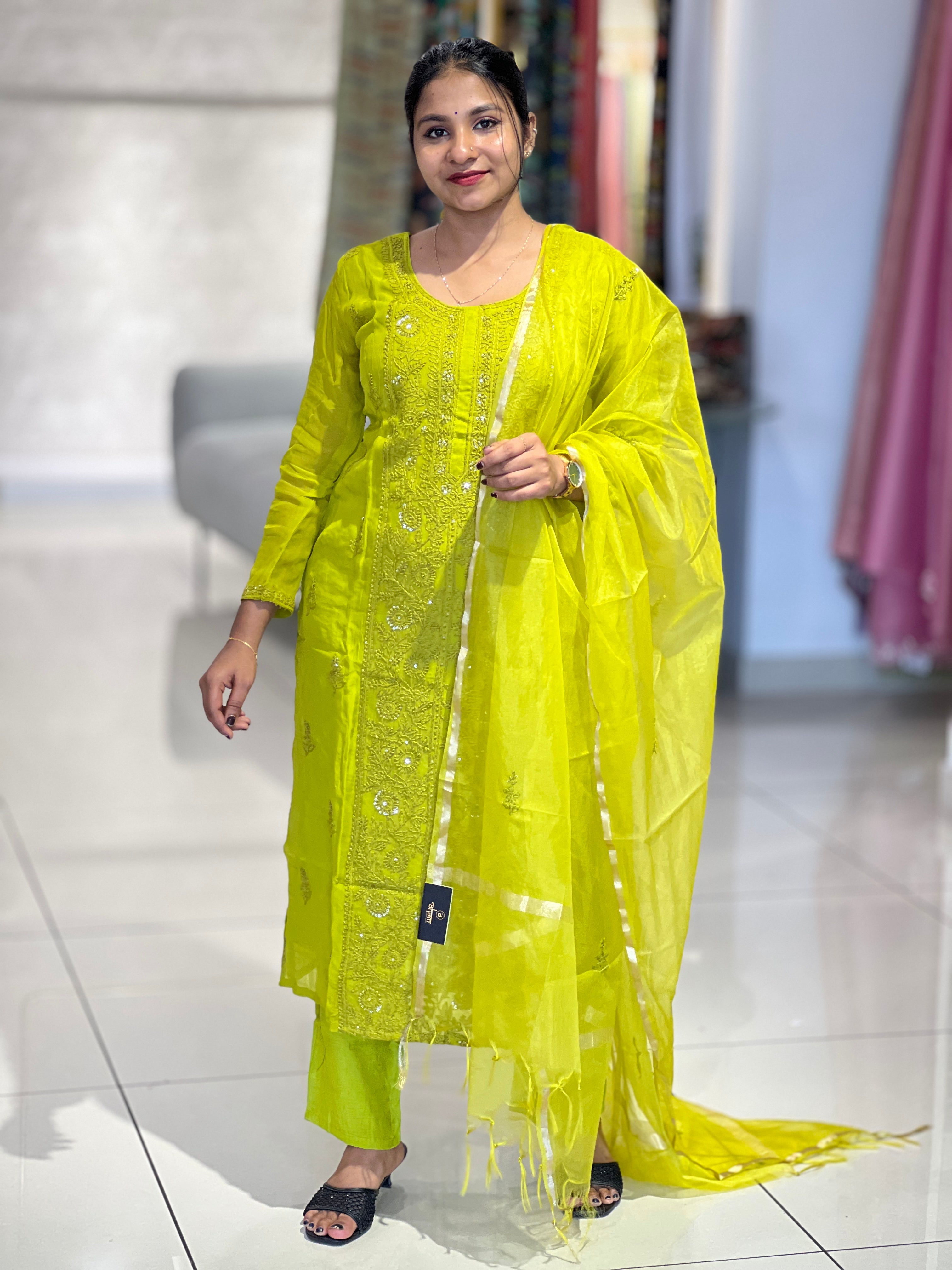 Hand Embroidered Organza Kurta Set | FW350