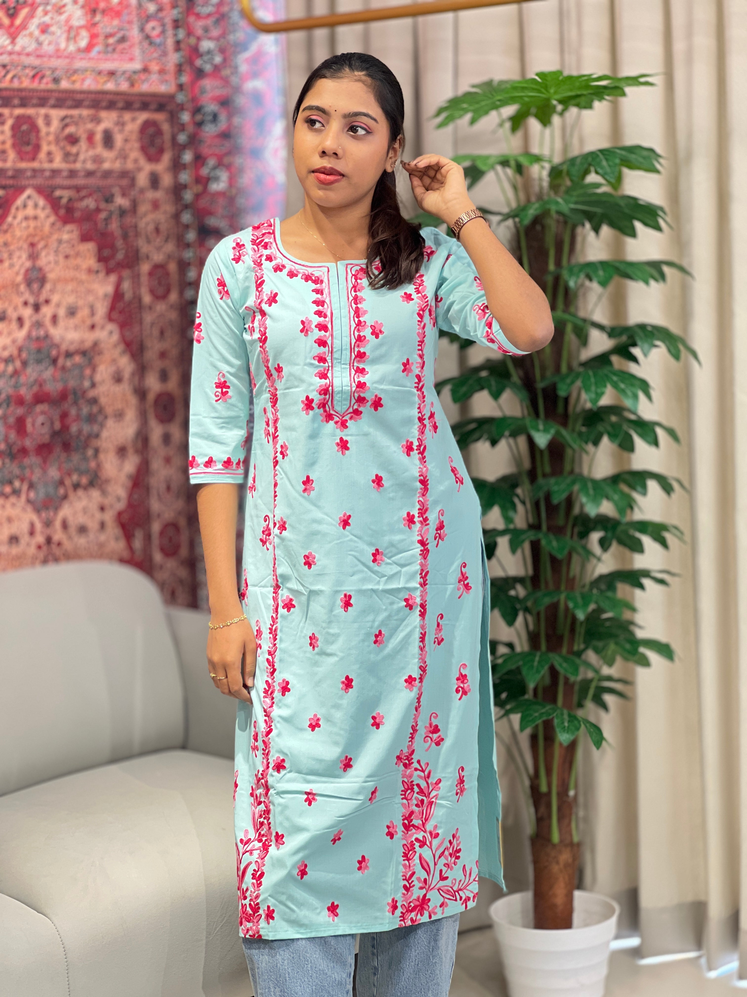 Machine Embroidery Detailed Cotton Blend Kurta | AKE109