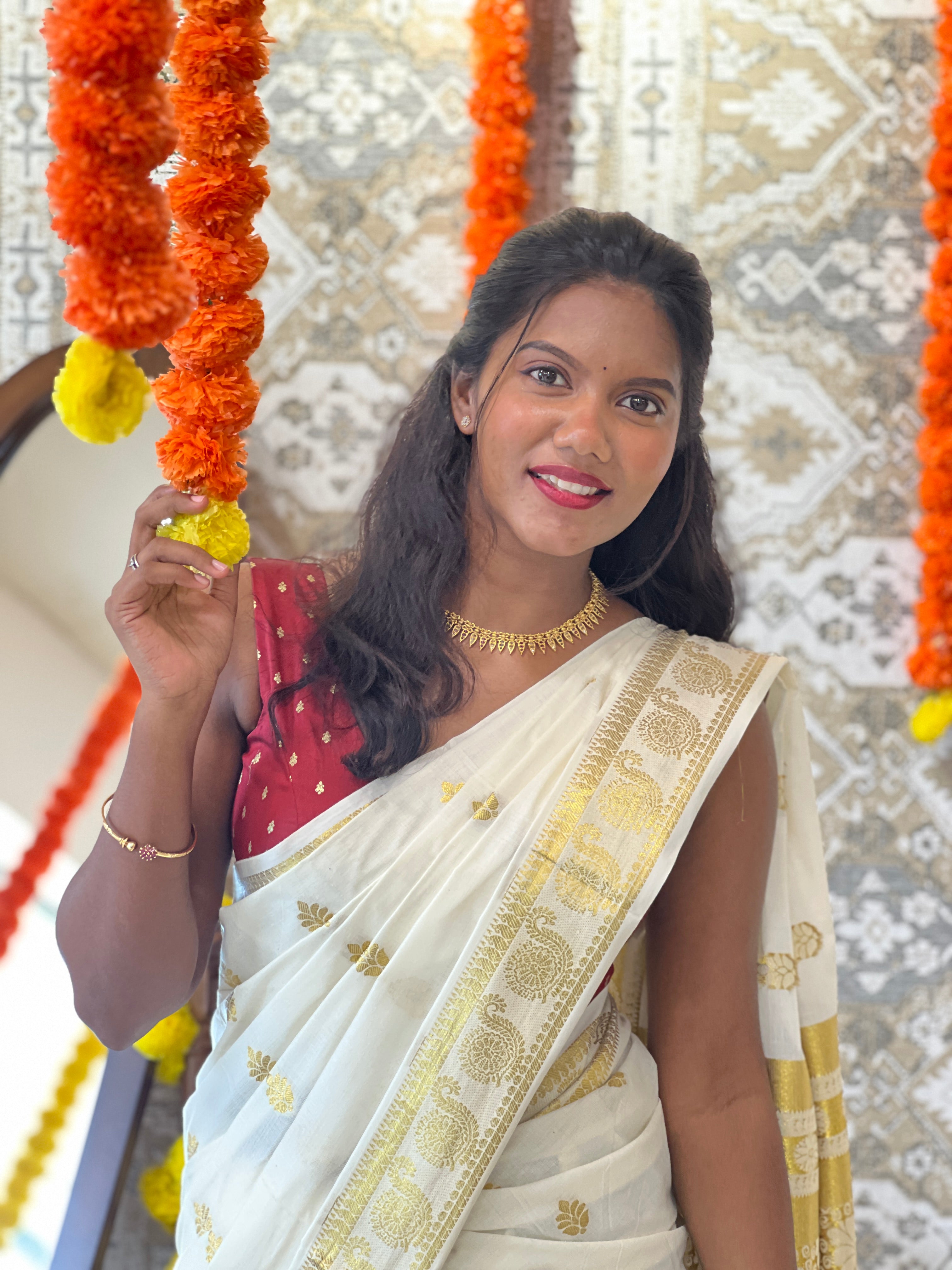 Scattered Motifs Woven Kerala Cotton Saree | RLF197