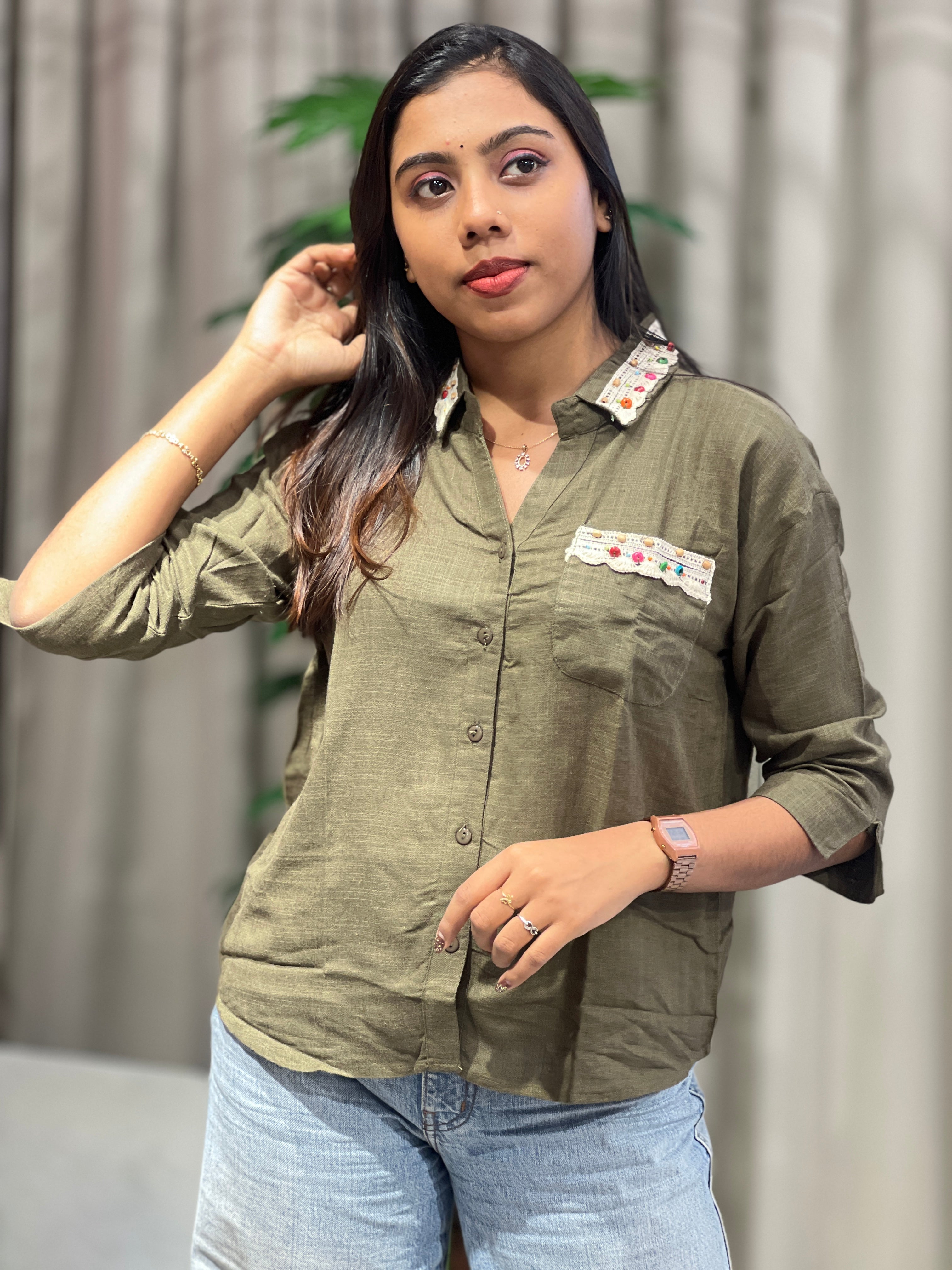 Lace With Embroidery detailed Linen-Cotton Short Kurta | PGI286