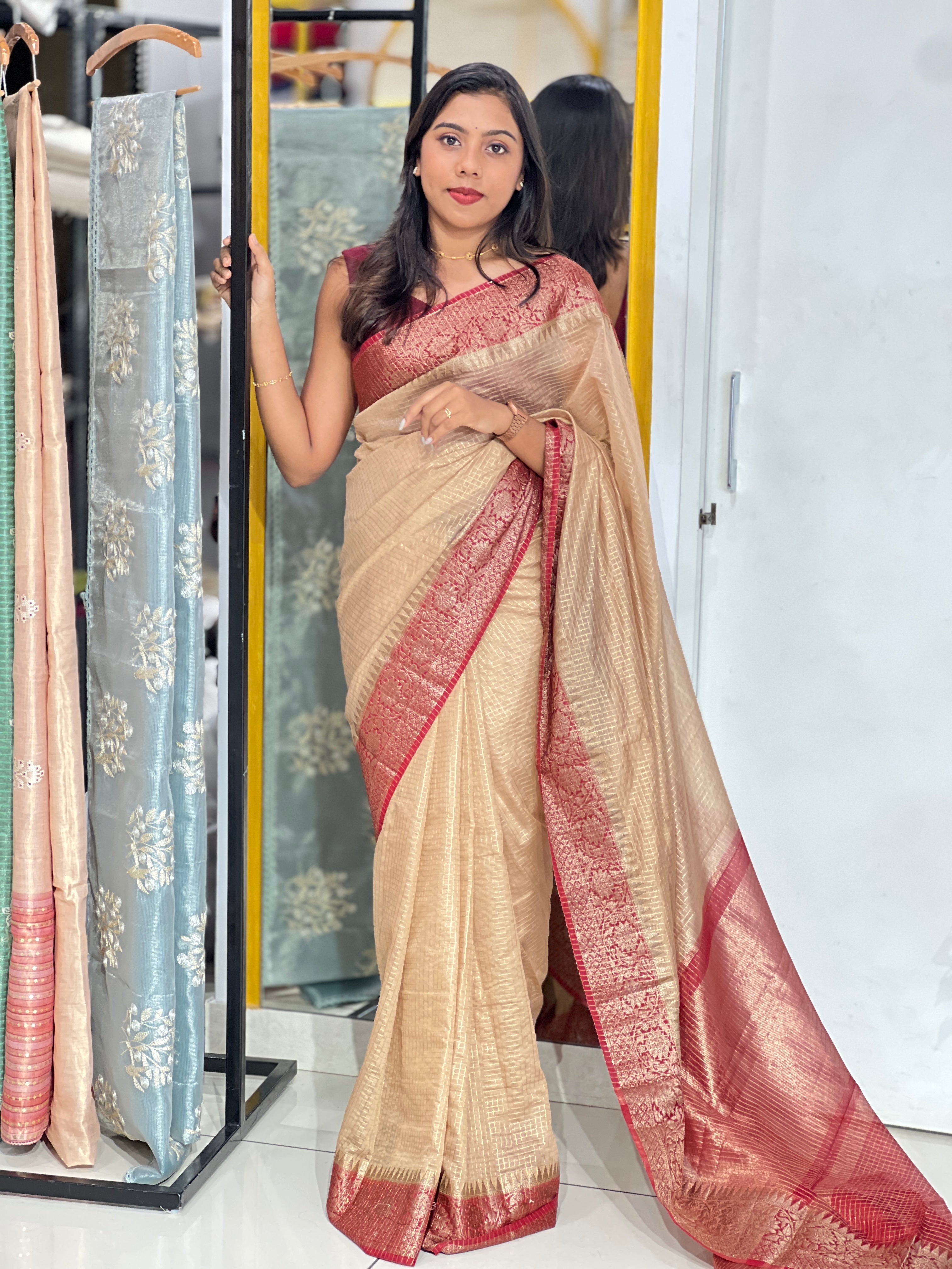 Check Pattern Pattern Semi Silk Saree | ZSS393
