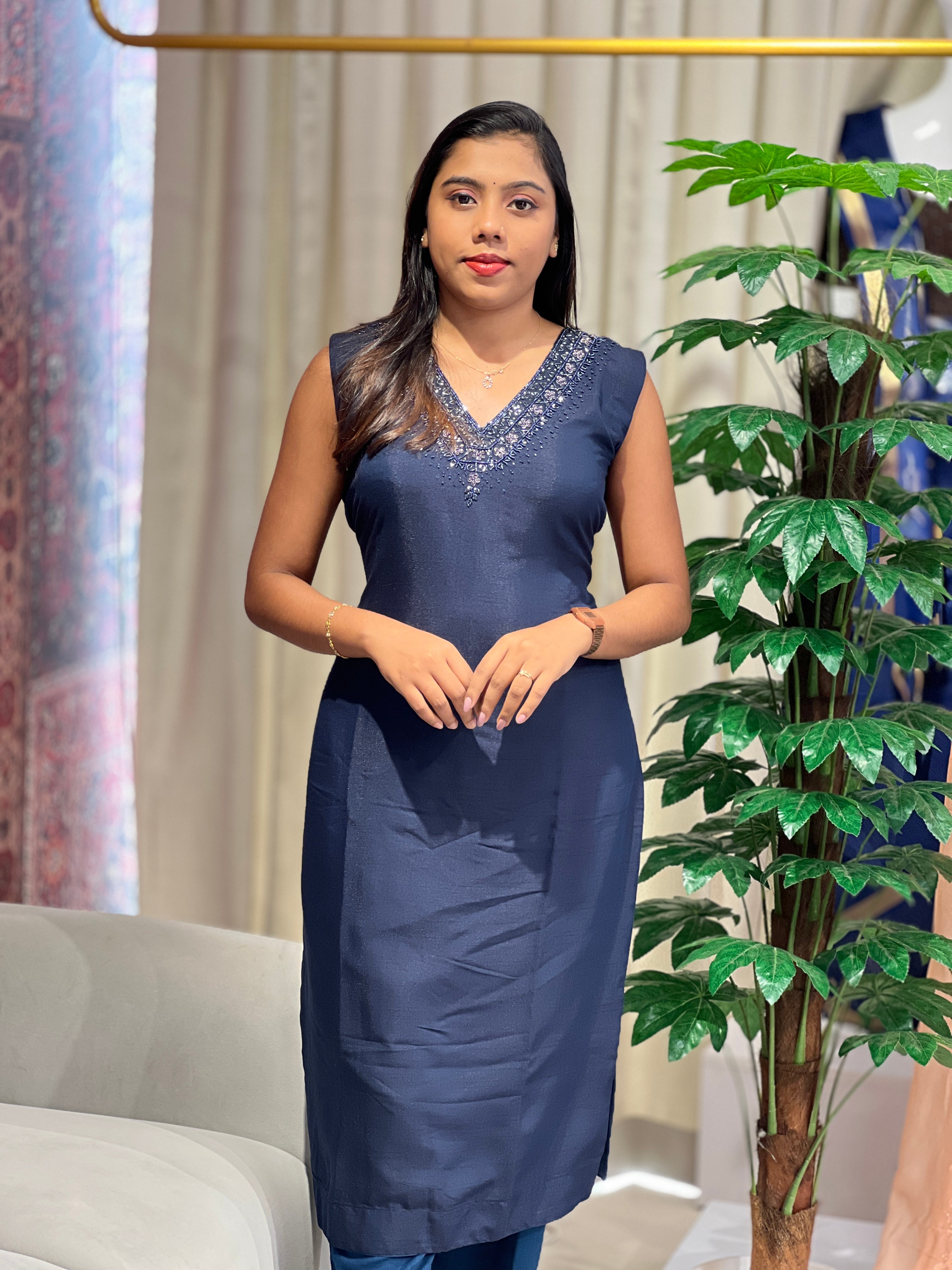 Hand Work Embroidered Muslin Kurta | NAI115