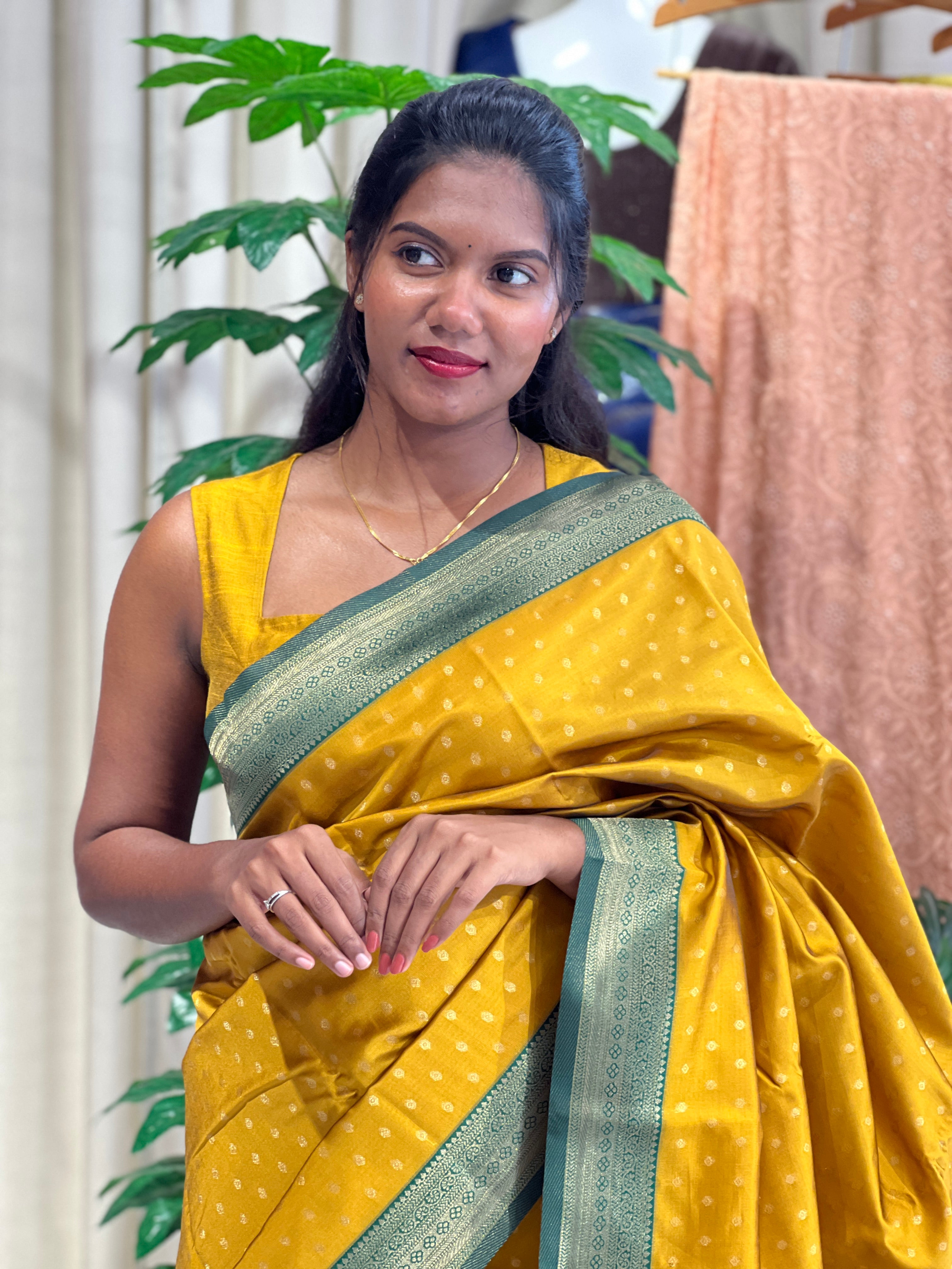 Golden Zari Woven Semi Silk Saree | RLF187