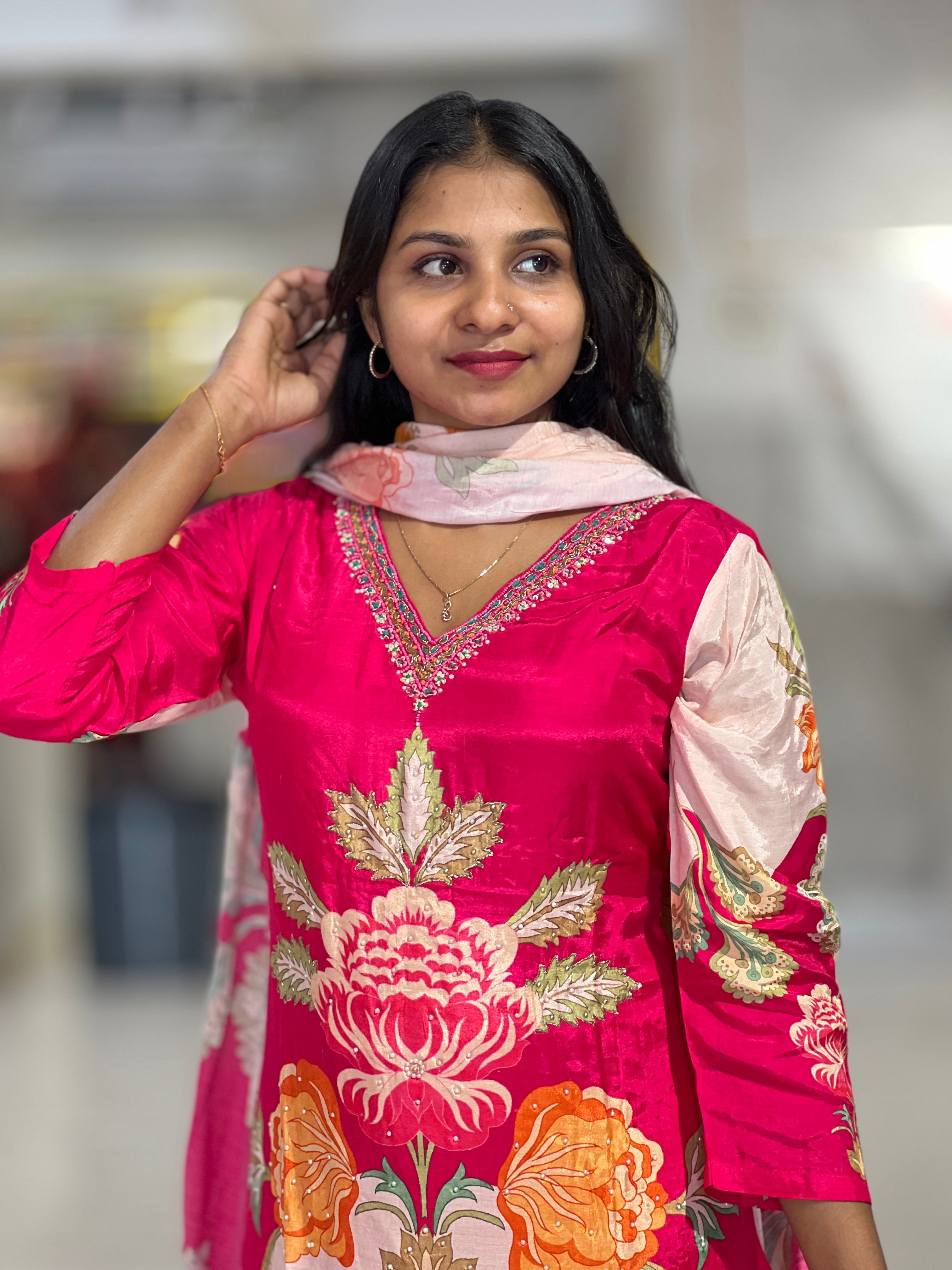 Floral Design Muslin Finish Kurta Set | FW235
