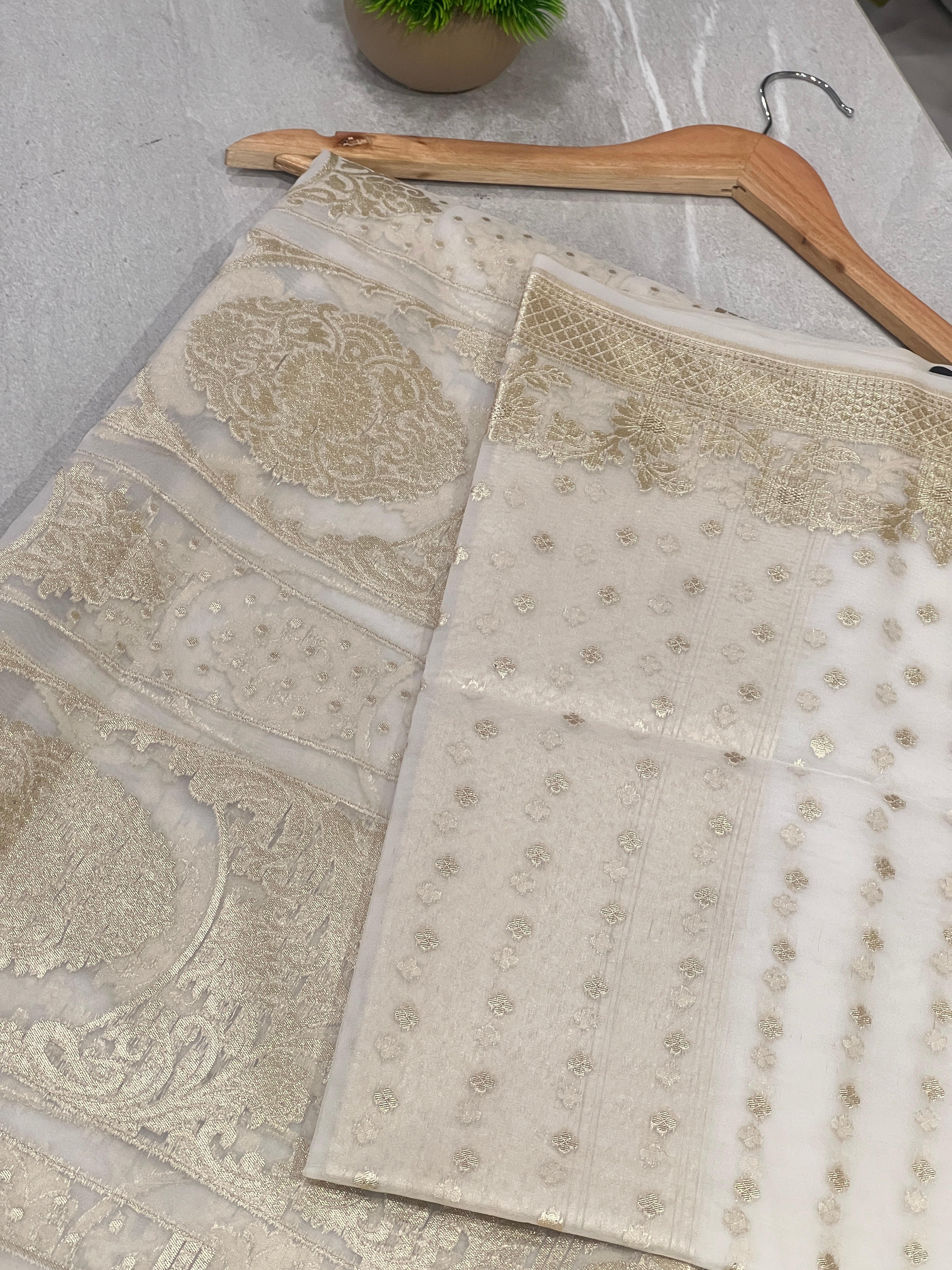 Zari Woven Brocade Patterned Organza Lehenga Material | FC128