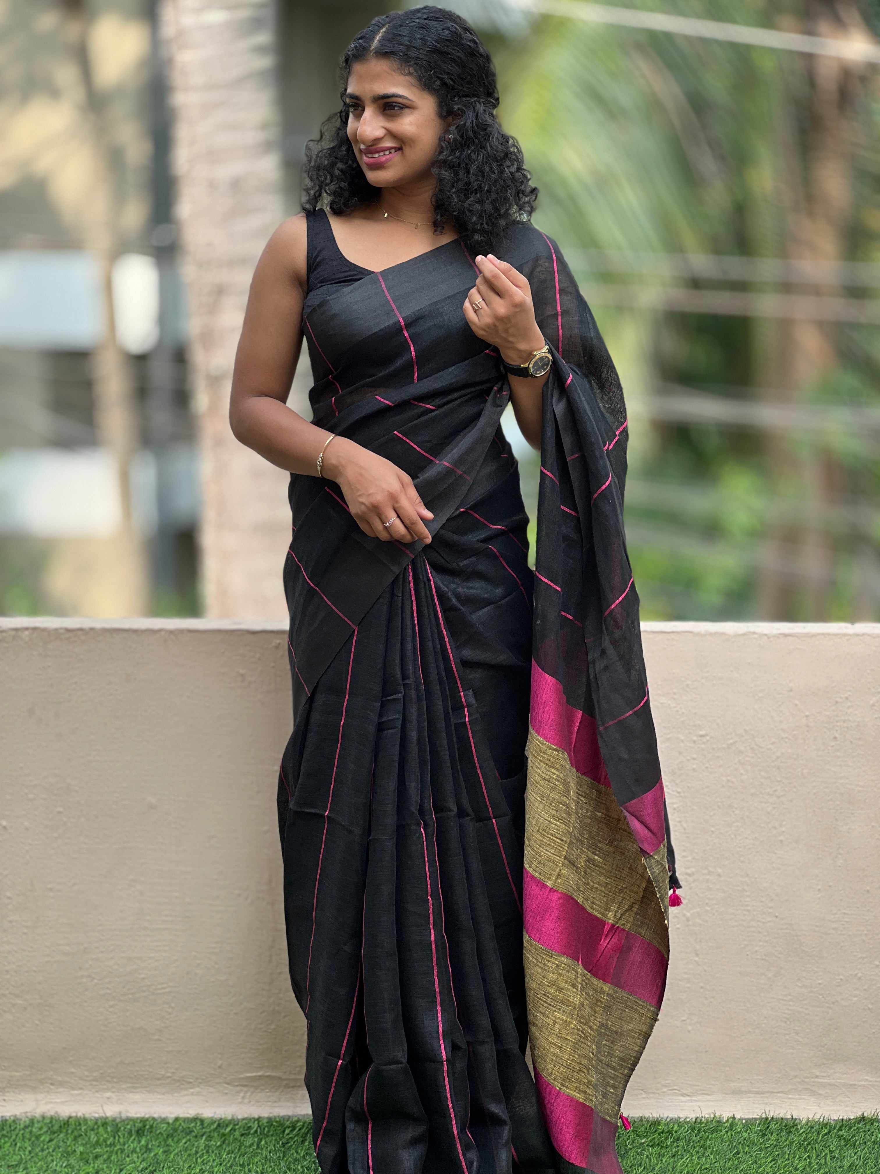 Multi Color Zari Check Pattern Blended Linen Saree | DLS130
