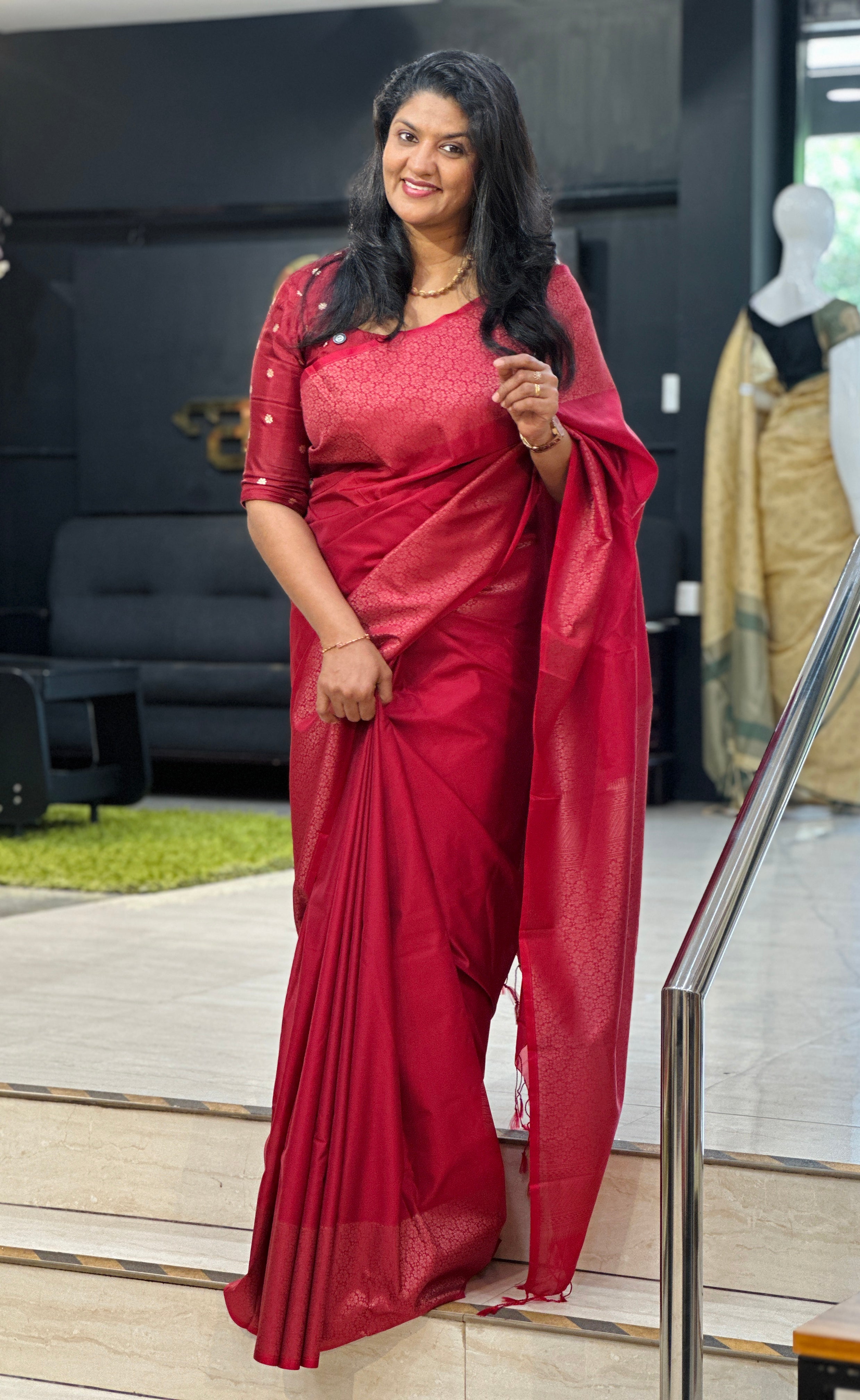 Zari Woven Floral Bordered Soft Silk Saree | SEN128
