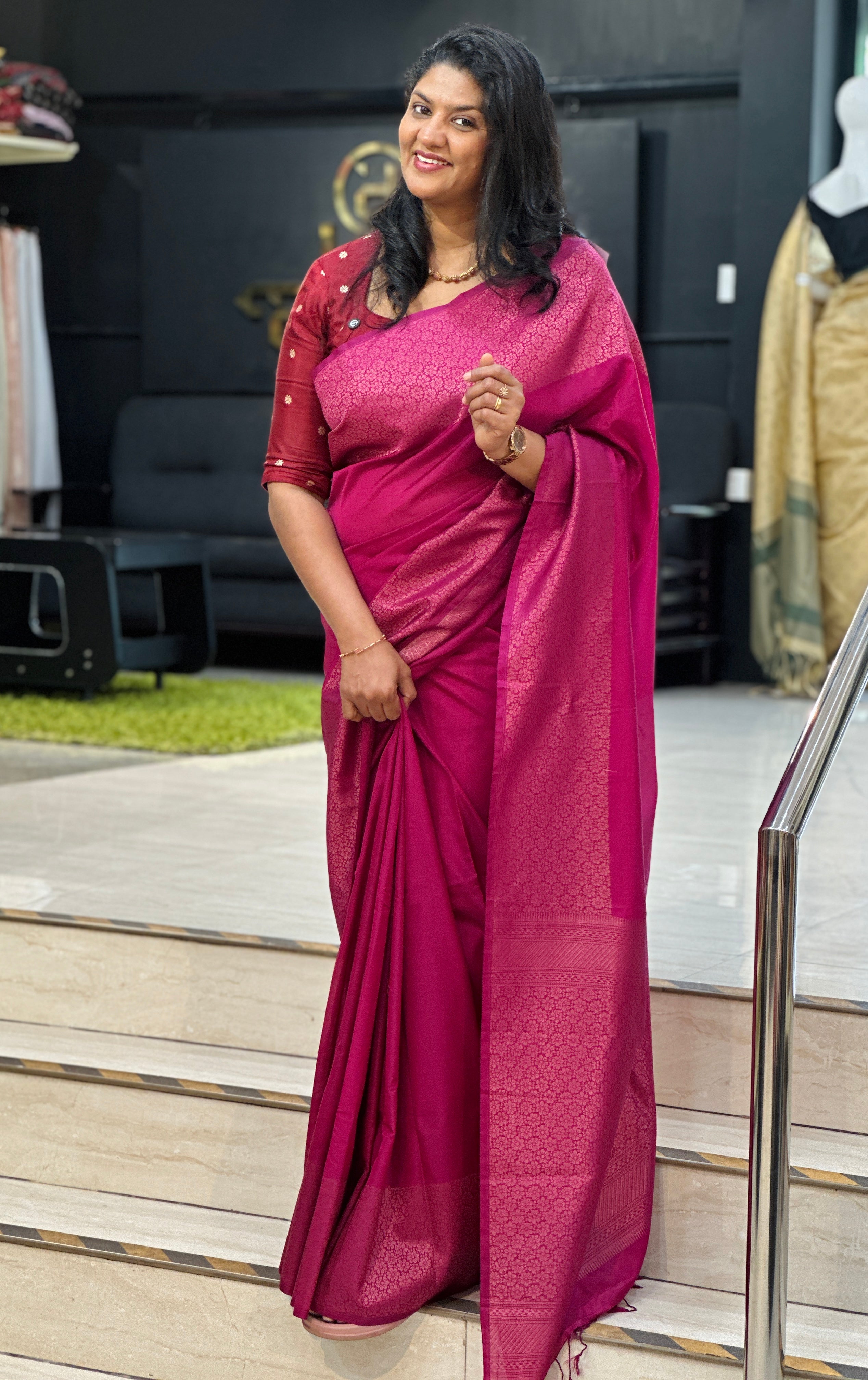 Zari Woven Floral Bordered Soft Silk Saree | SEN127