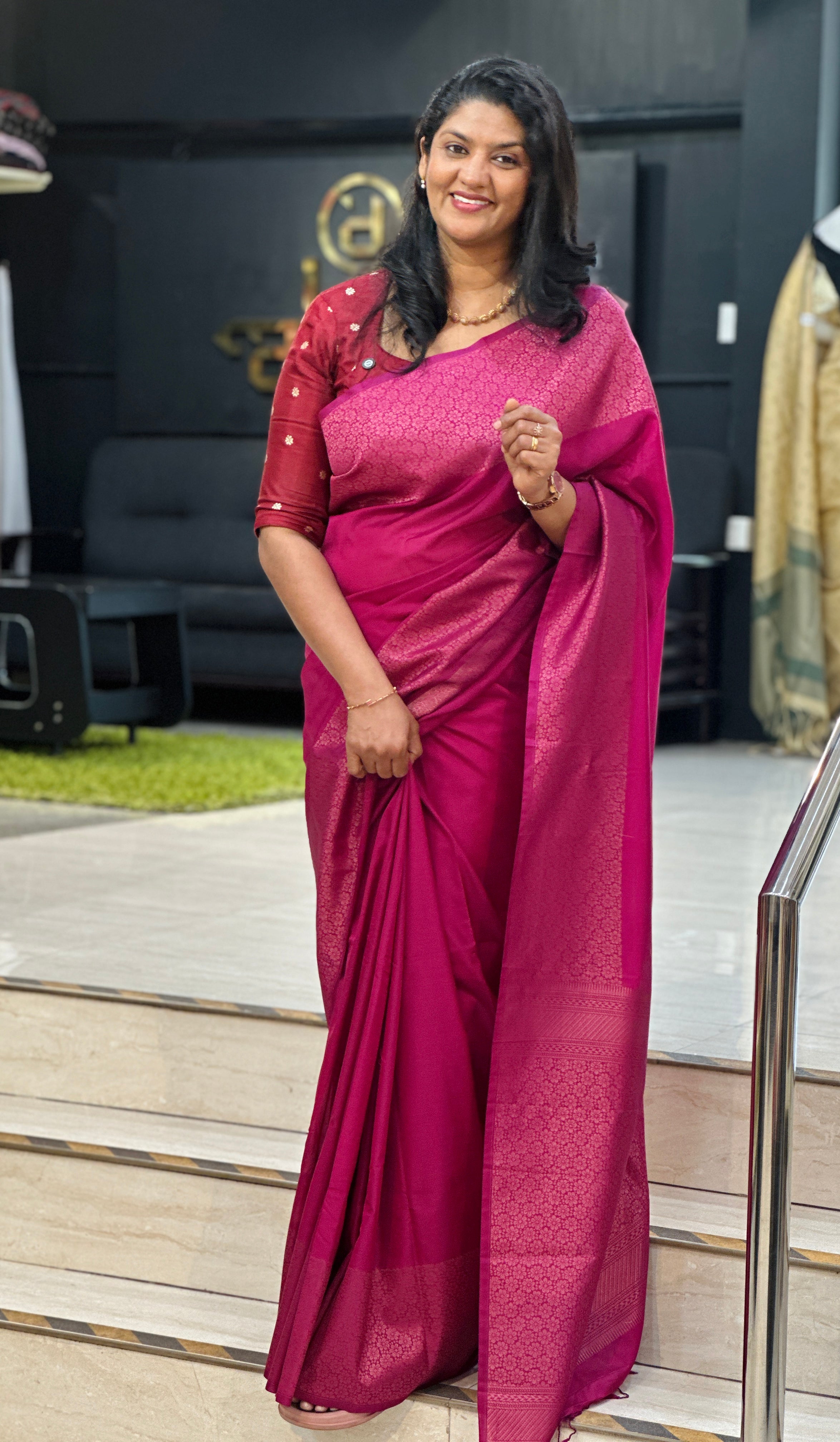Zari Woven Floral Bordered Soft Silk Saree | SEN127