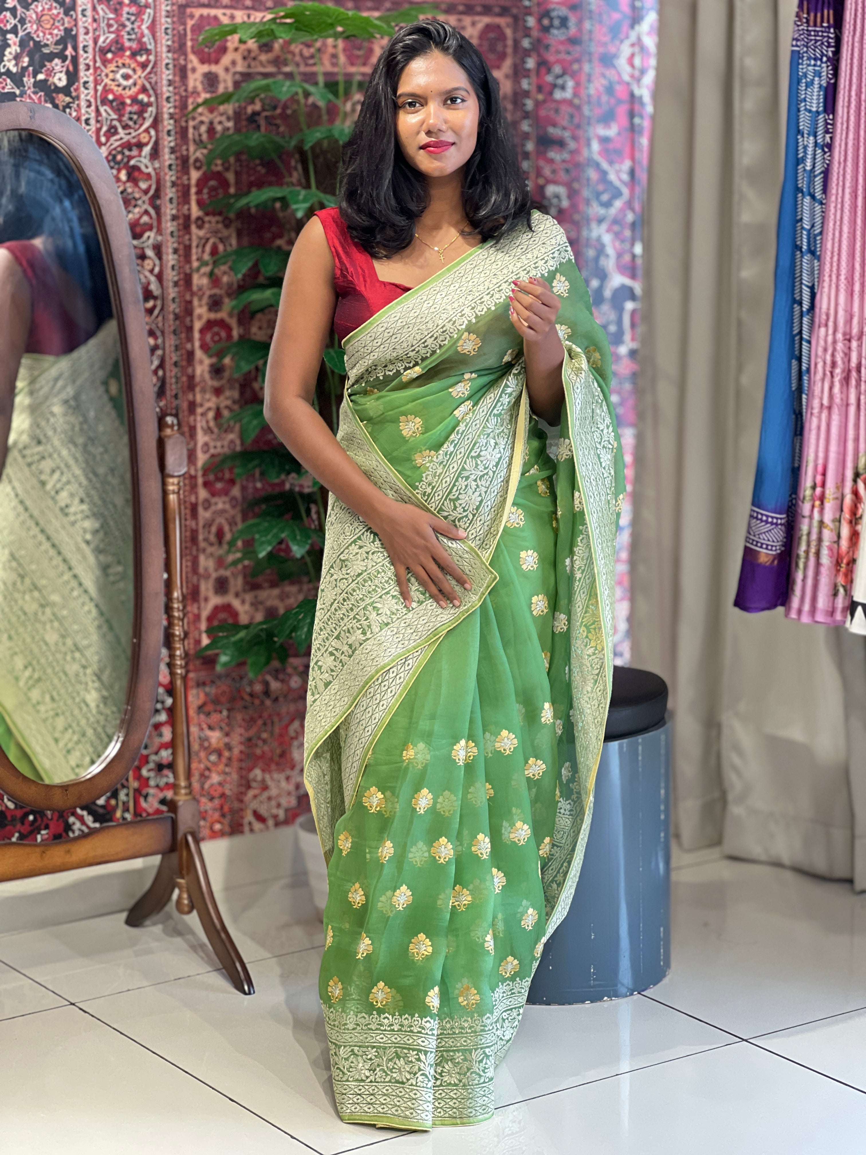 Banarasi Light Golden Zari Weaved Organza Saree | SBS687