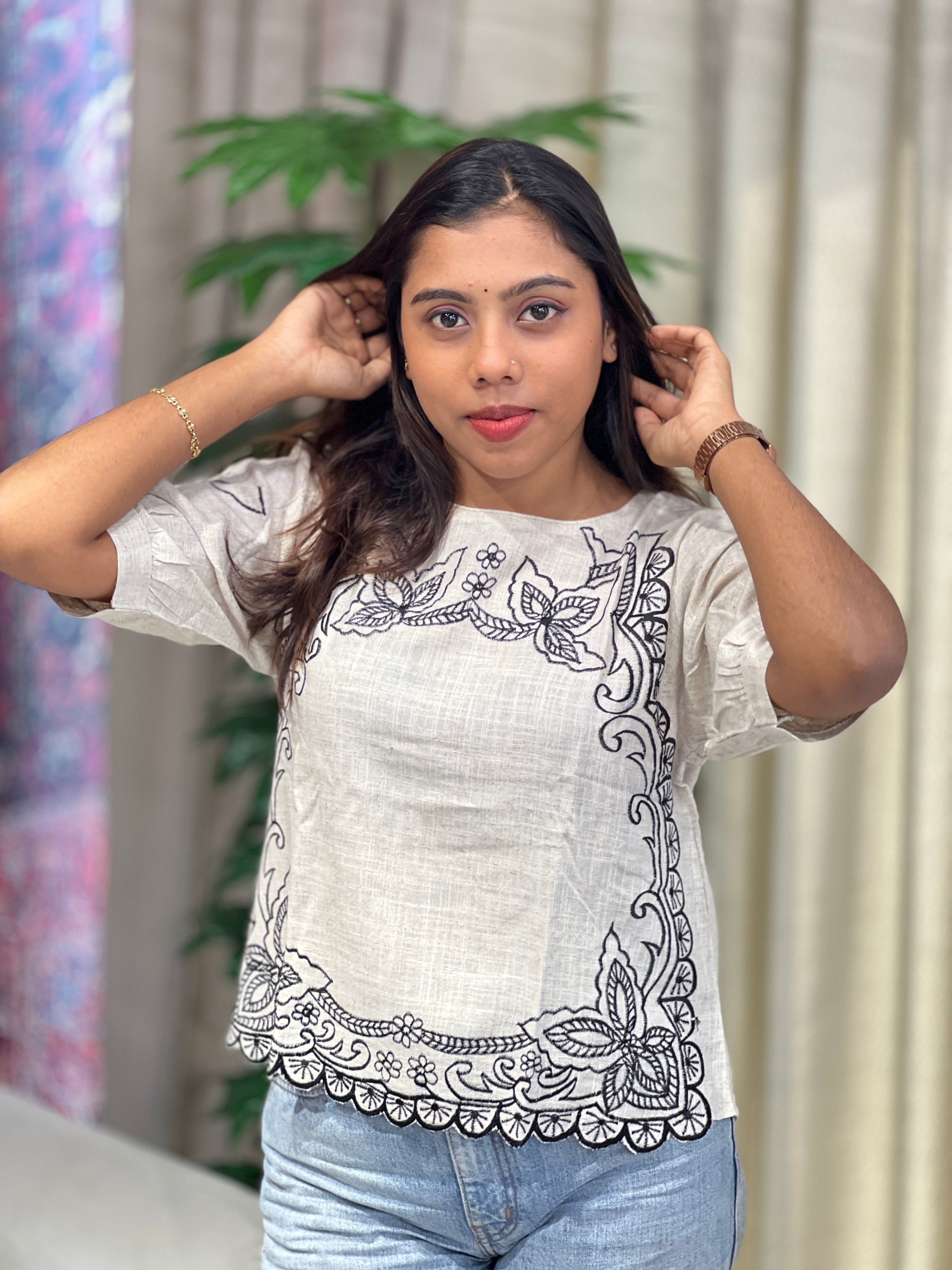 Machine Embroidered Linen-Cotton Short Kurta | PGI255