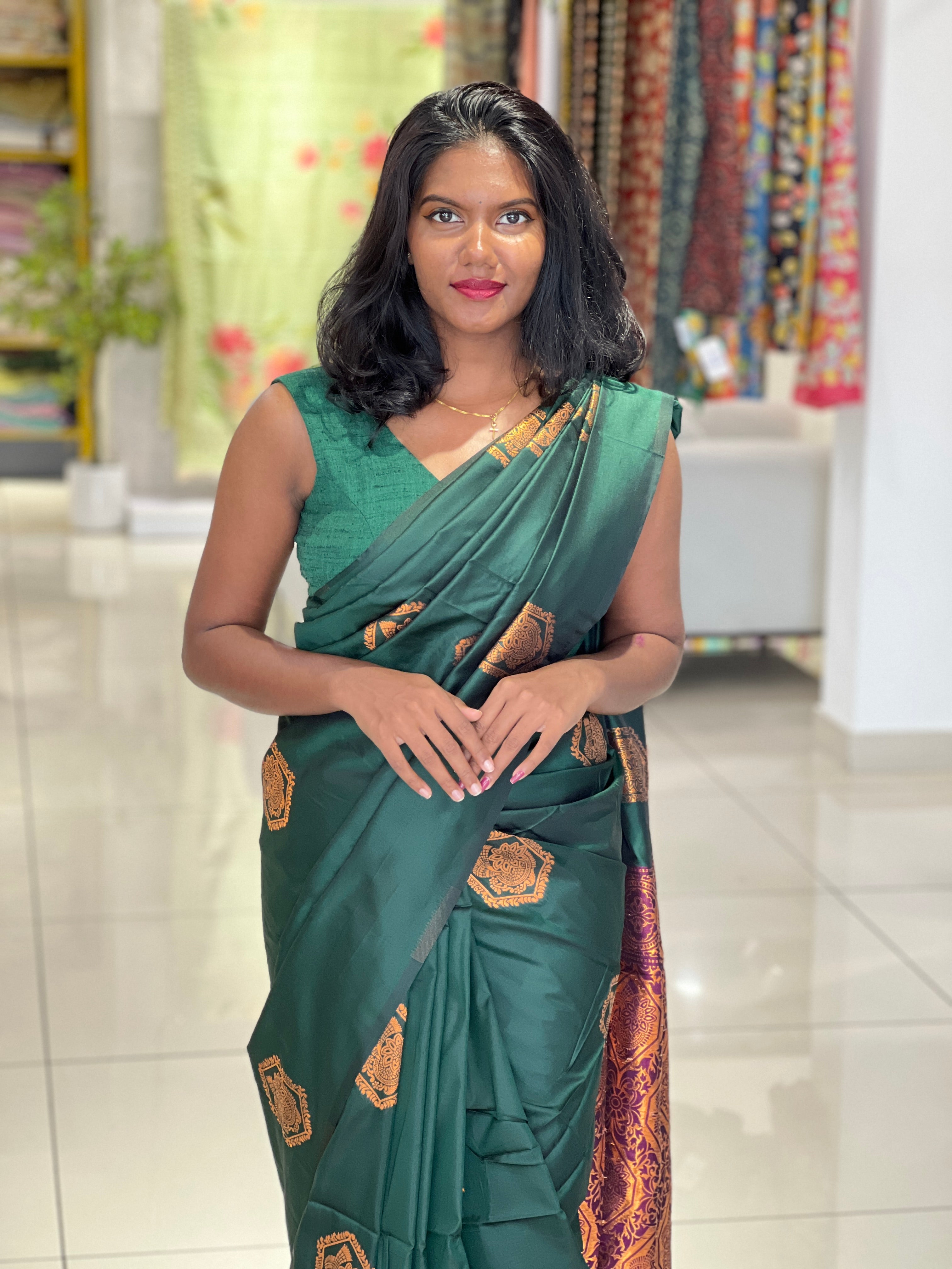 Antique Zari Weaved Traditional Patterned Semi Silk Saree | GP106