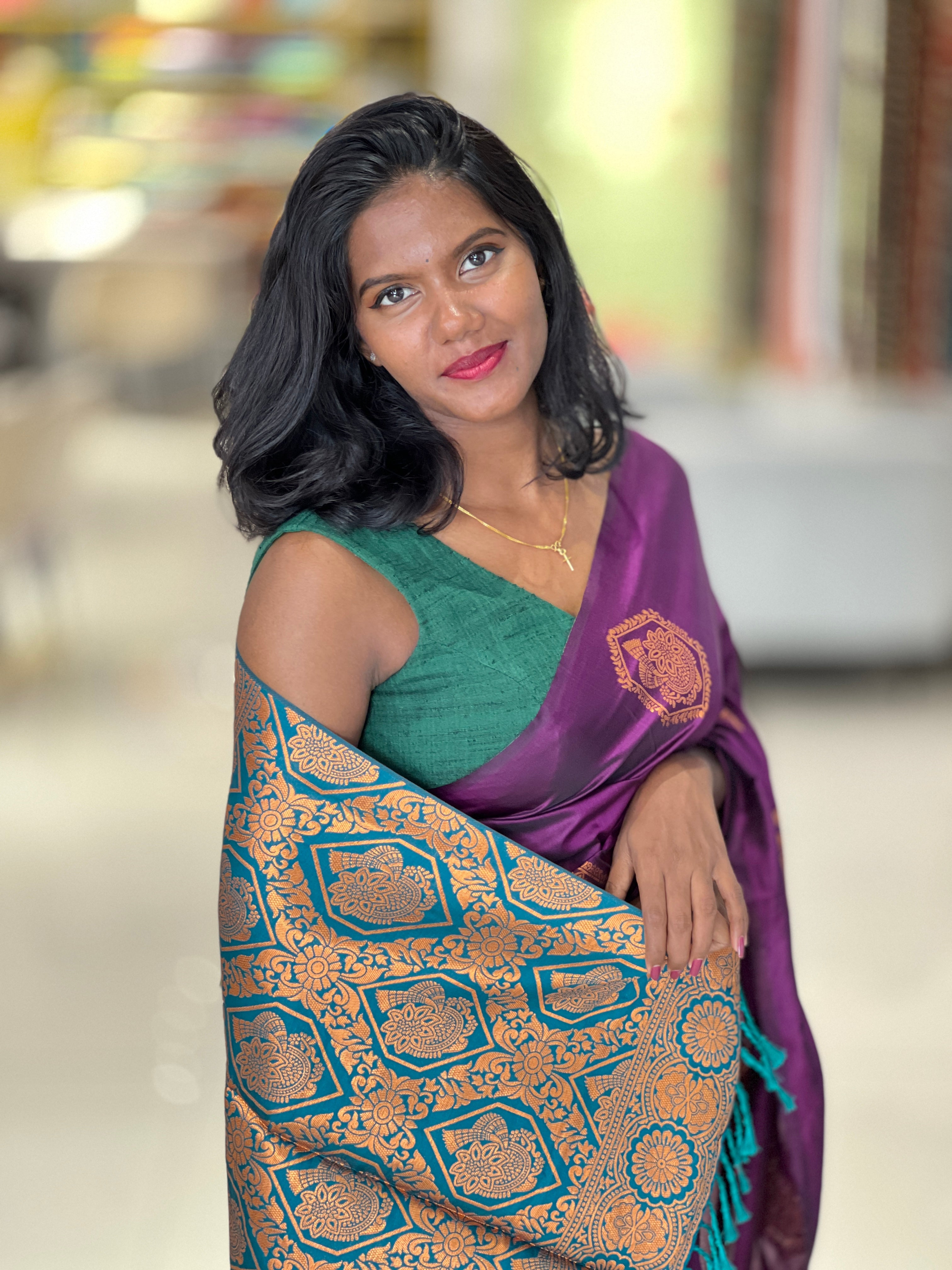 Antique Zari Weaved Traditional Patterned Semi Silk Saree | GP102