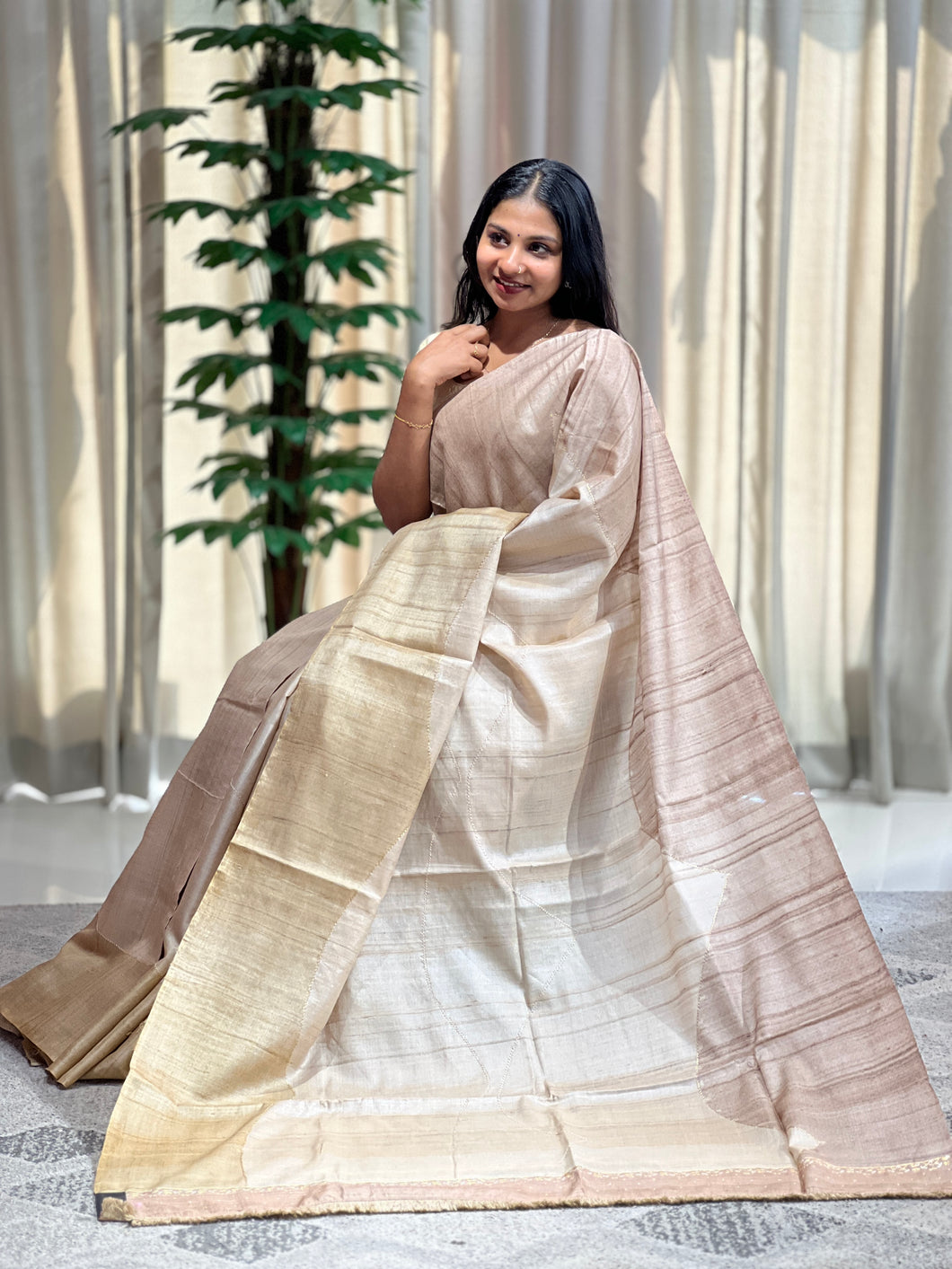 Leher Pattern With Zari Detailed Tussar Saree | RGD656