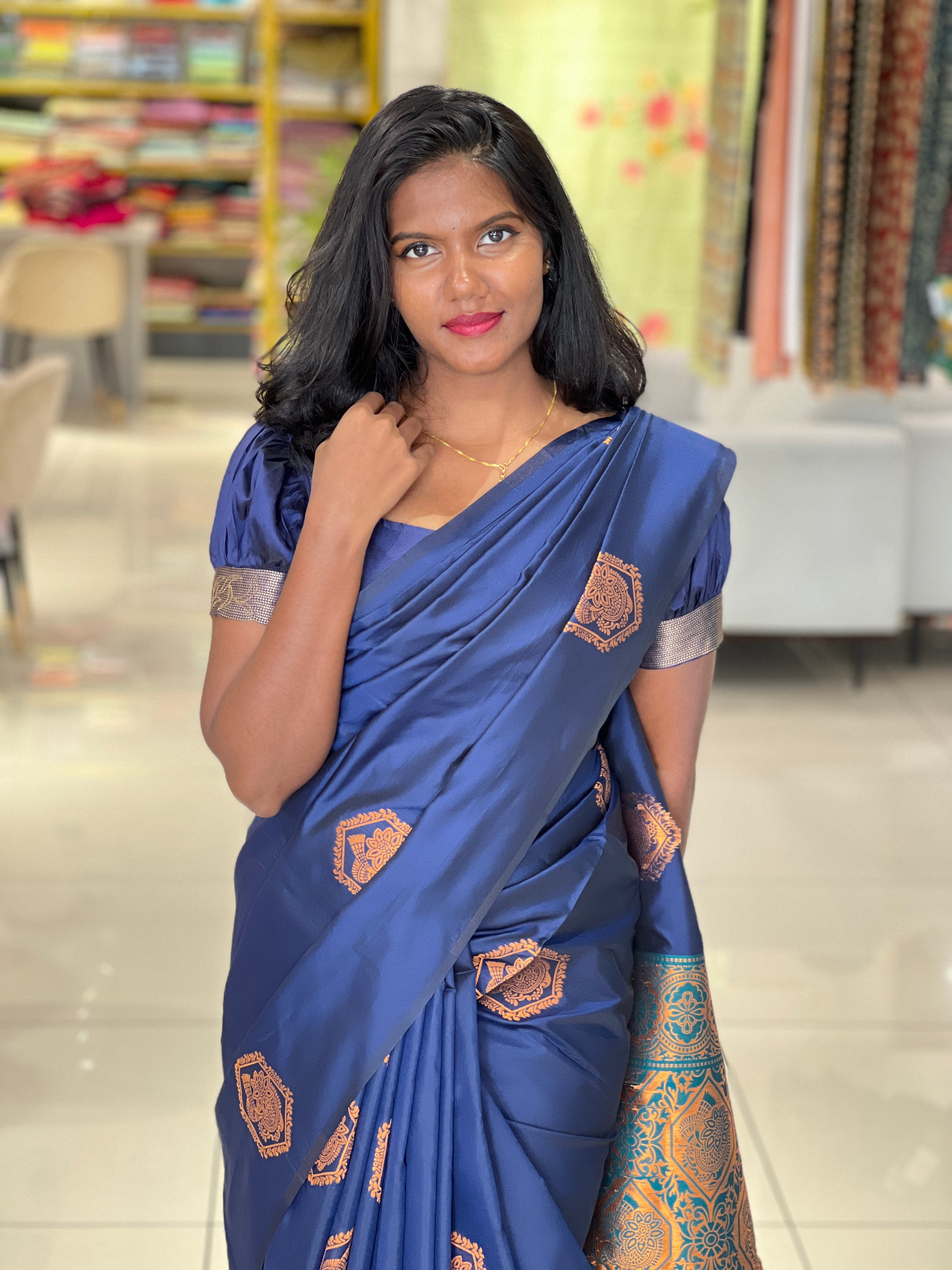 Antique Zari Weaved Traditional Patterned Semi Silk Saree | GP105