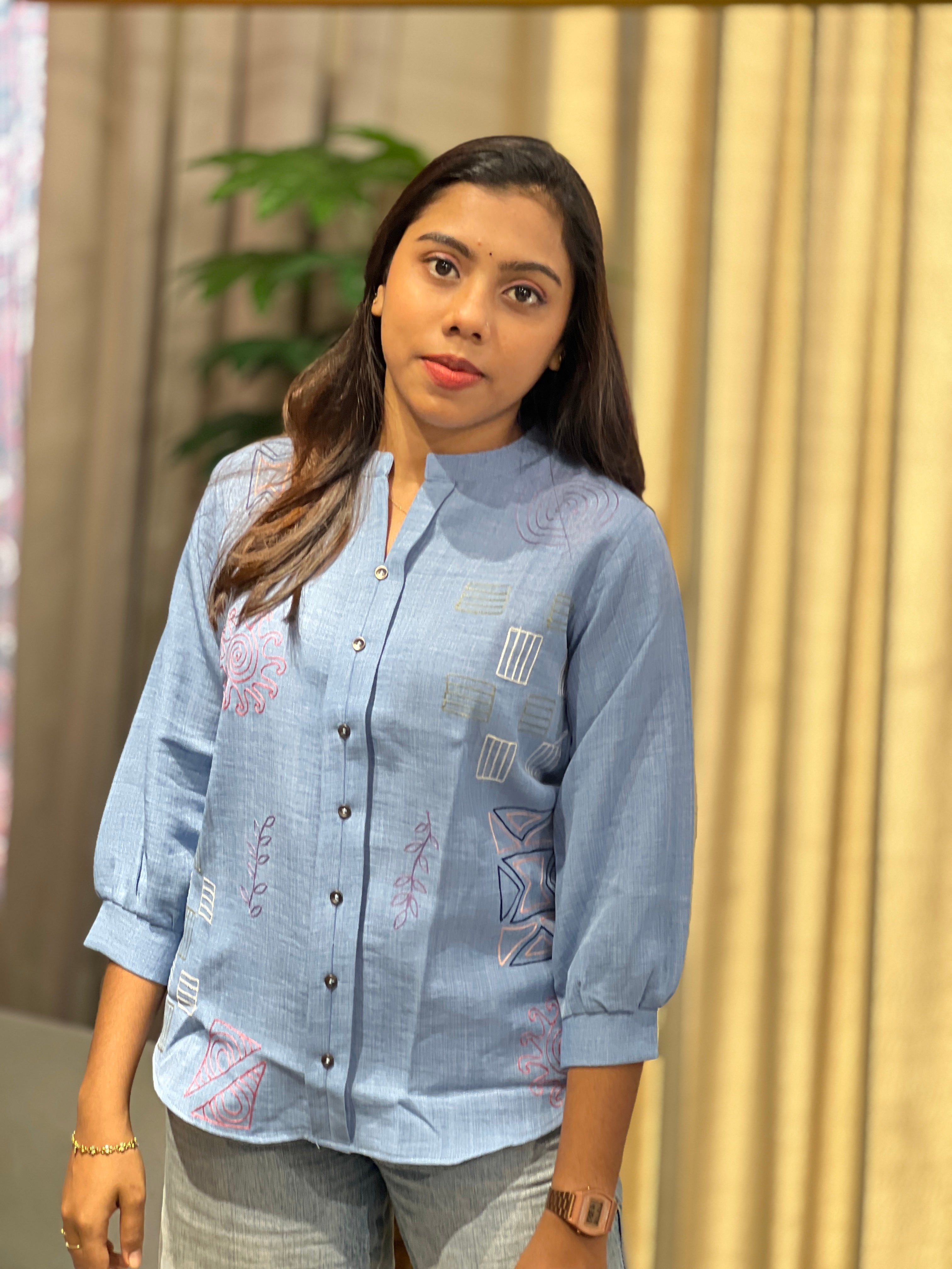 Embroidery Detailed Linen Short Kurta | PGI265