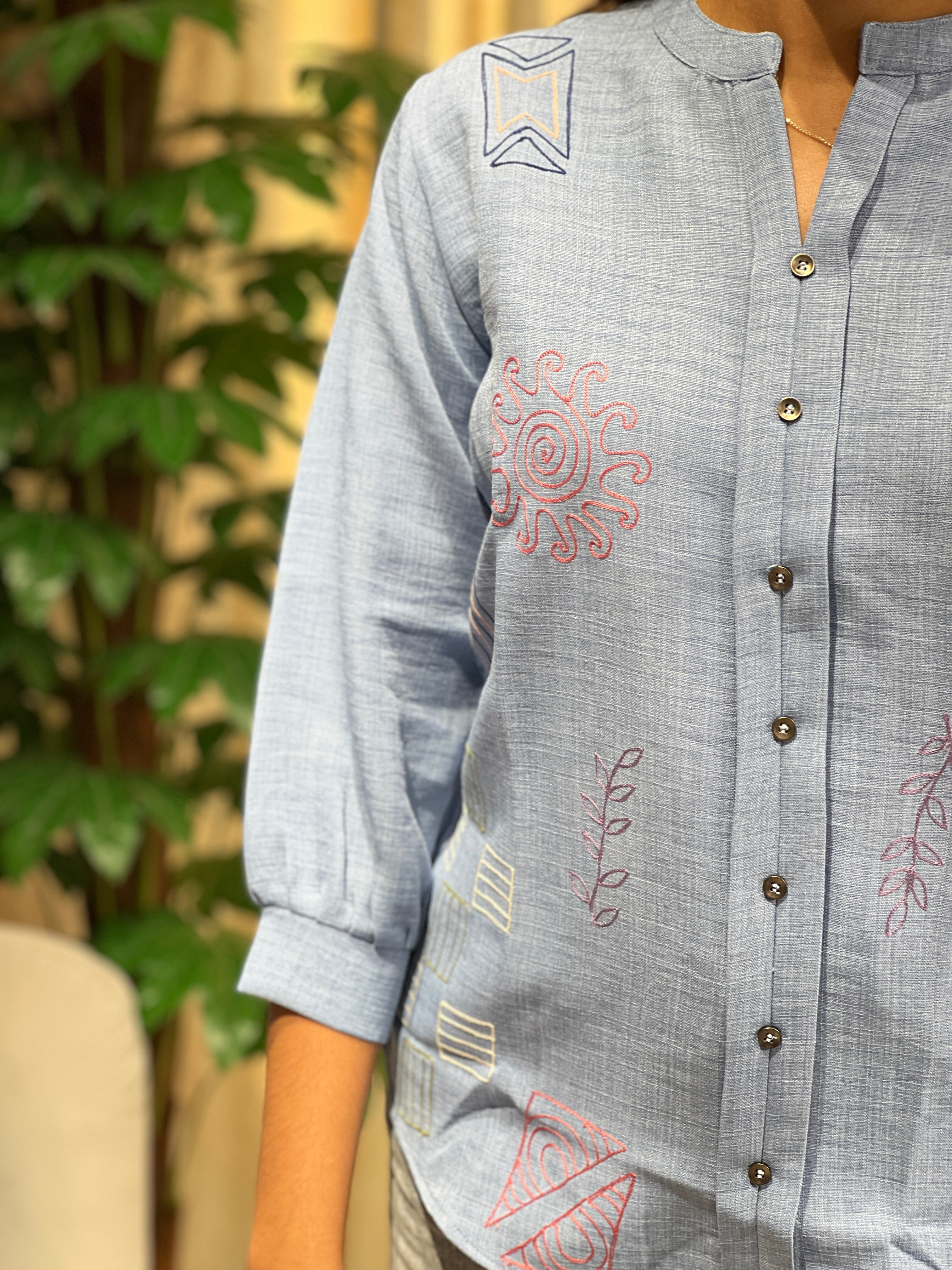 Embroidery Detailed Linen Short Kurta | PGI265