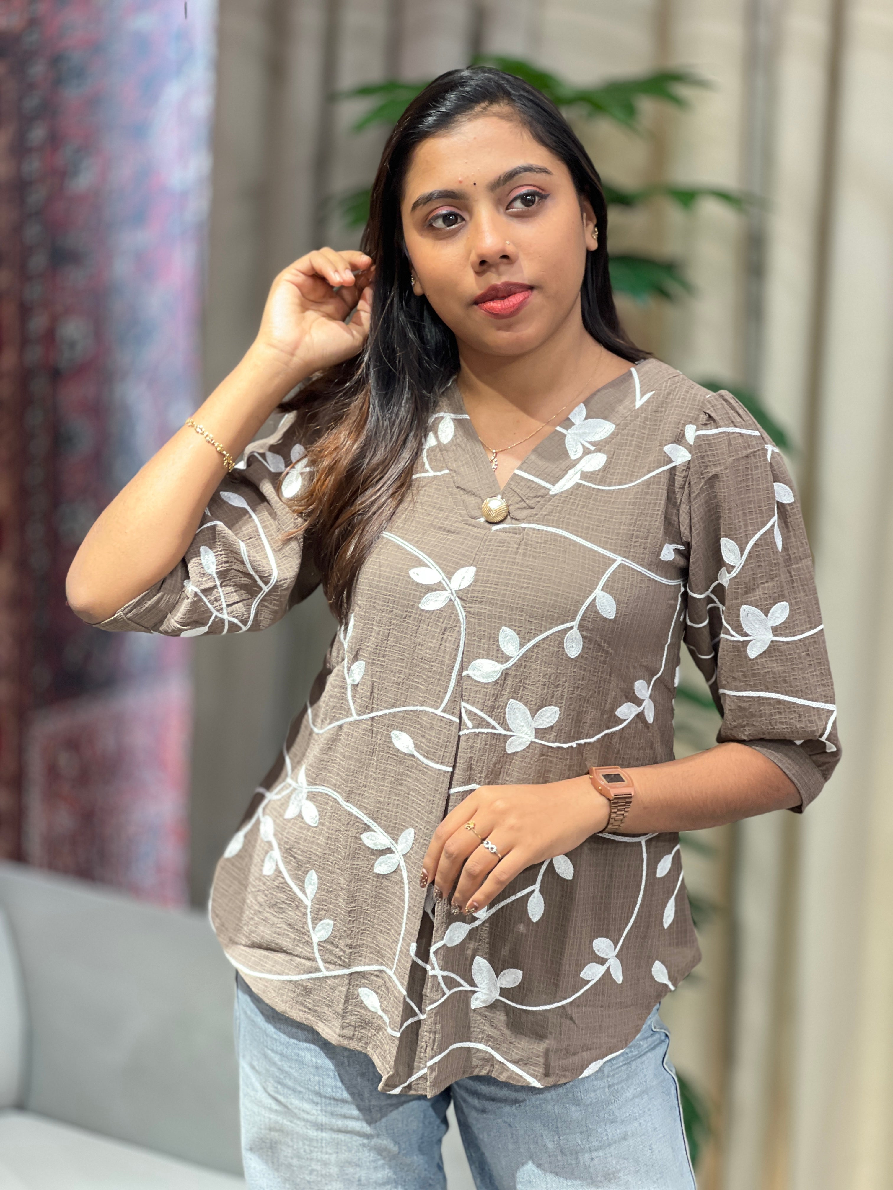 Embroidery Detailed Rayon Short Kurta | PGI248