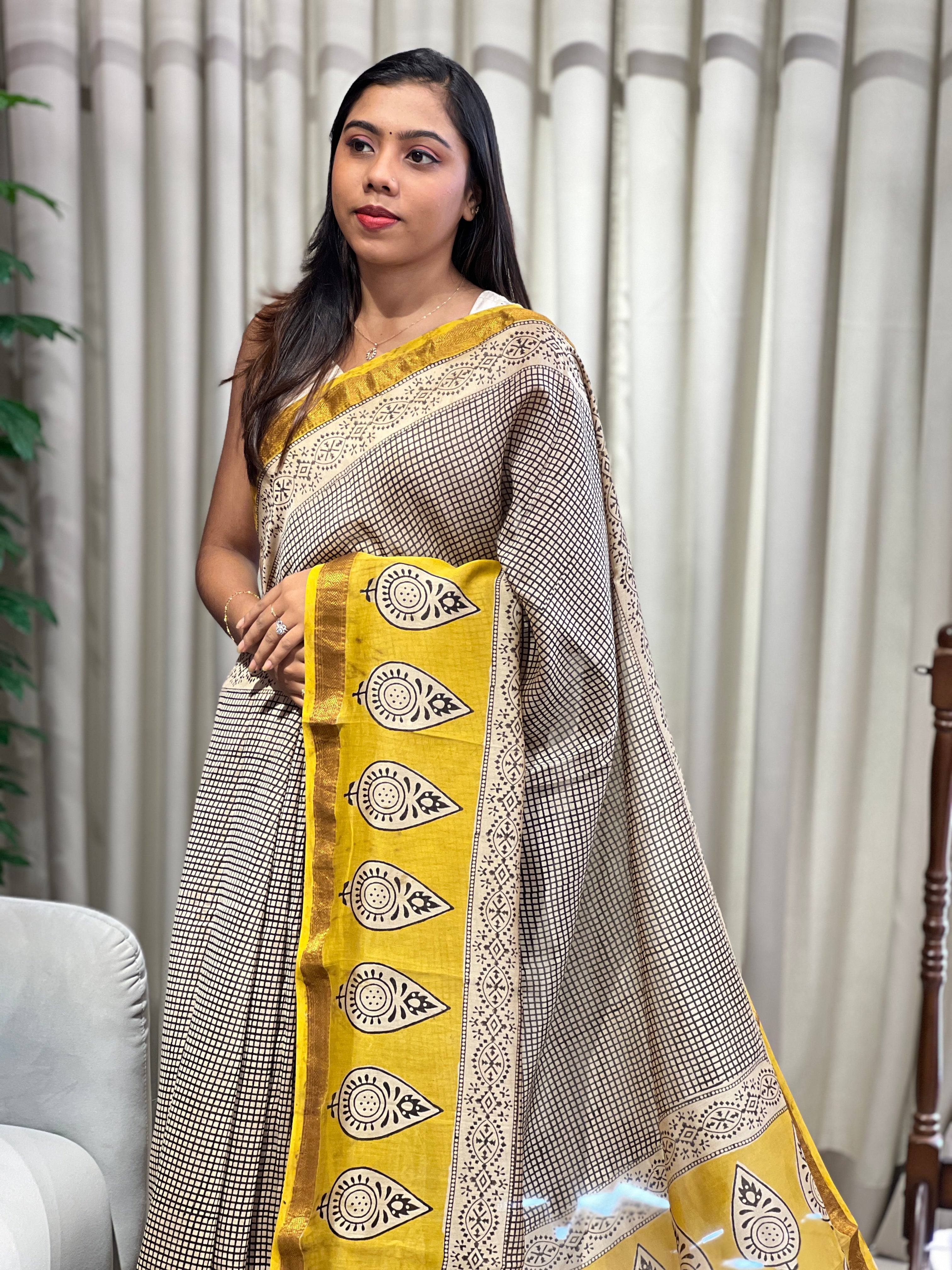 Mangalgiri Border Detailed Chanderi Saree | VFC595