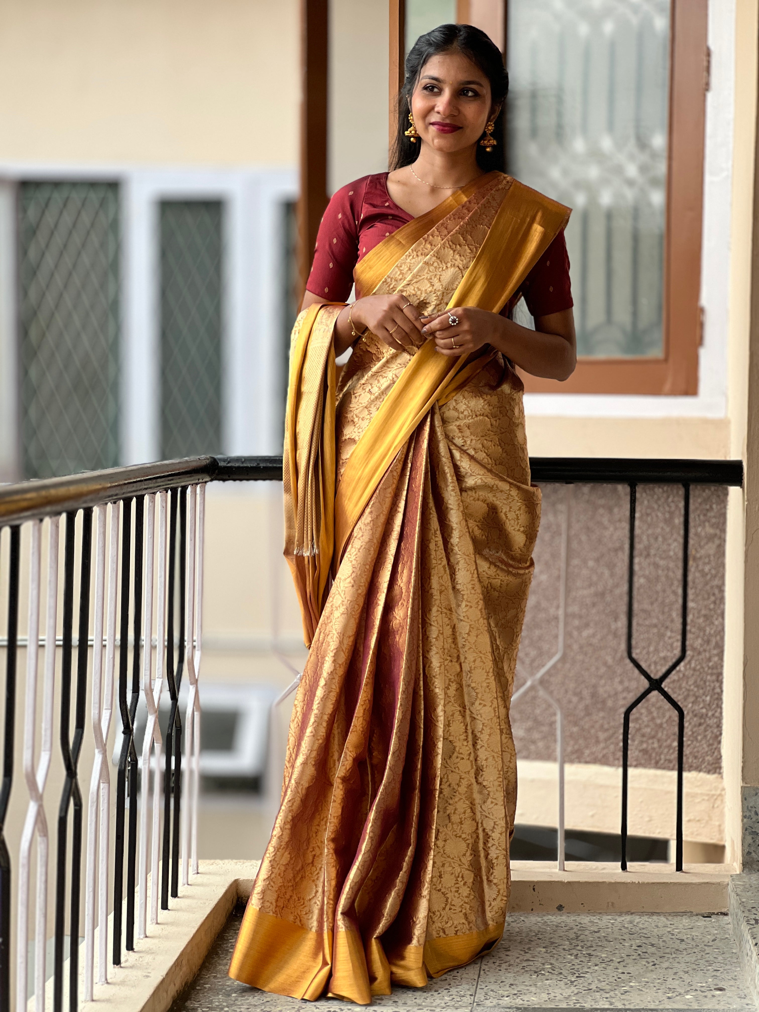 Antique Zari Weaved Banarasi Saree | NN117