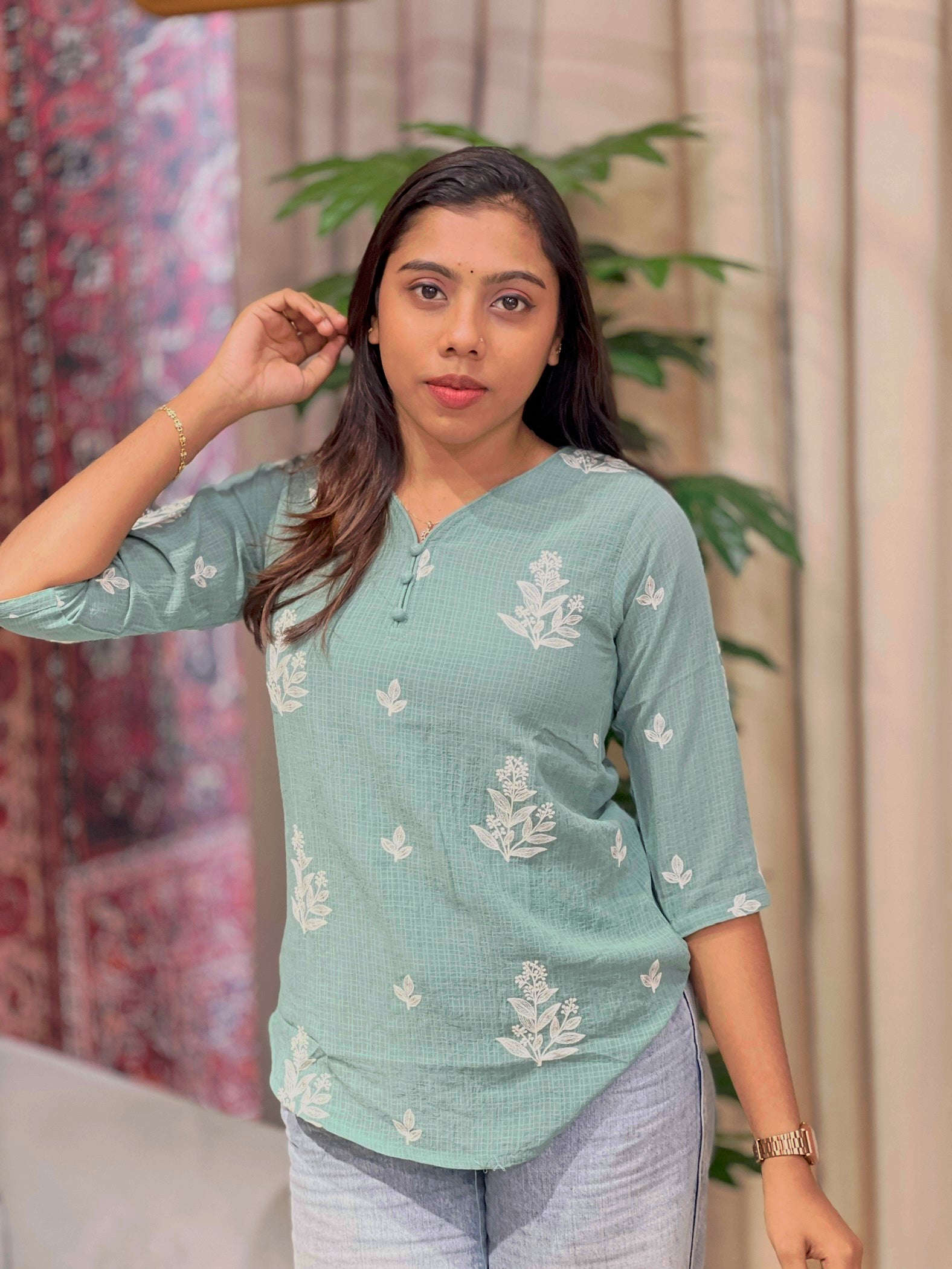Floral Embroidery Detailed Rayon Short Kurta | PGI259