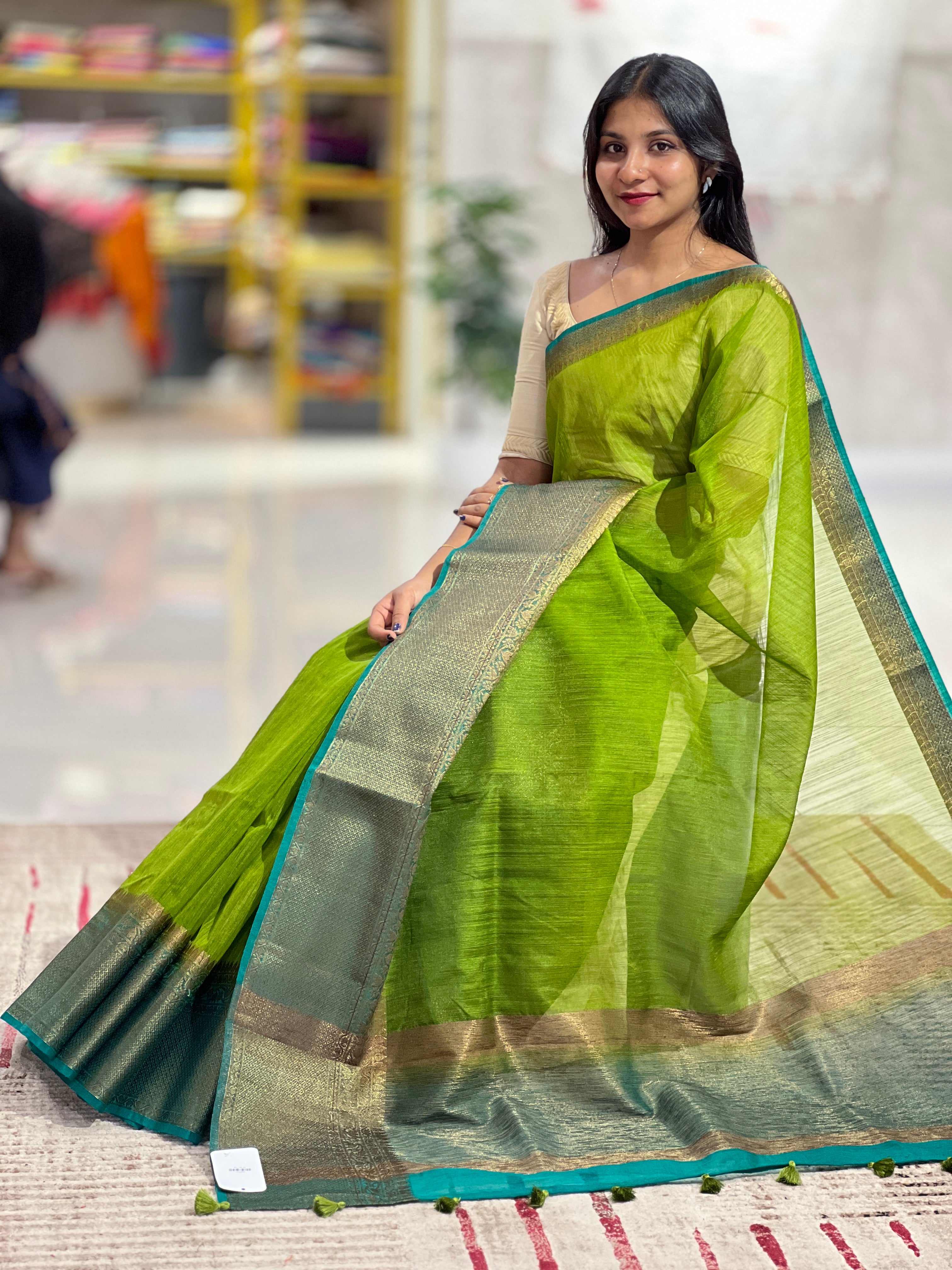 Banarasi Weaved Semi Geecha Saree | YNG500