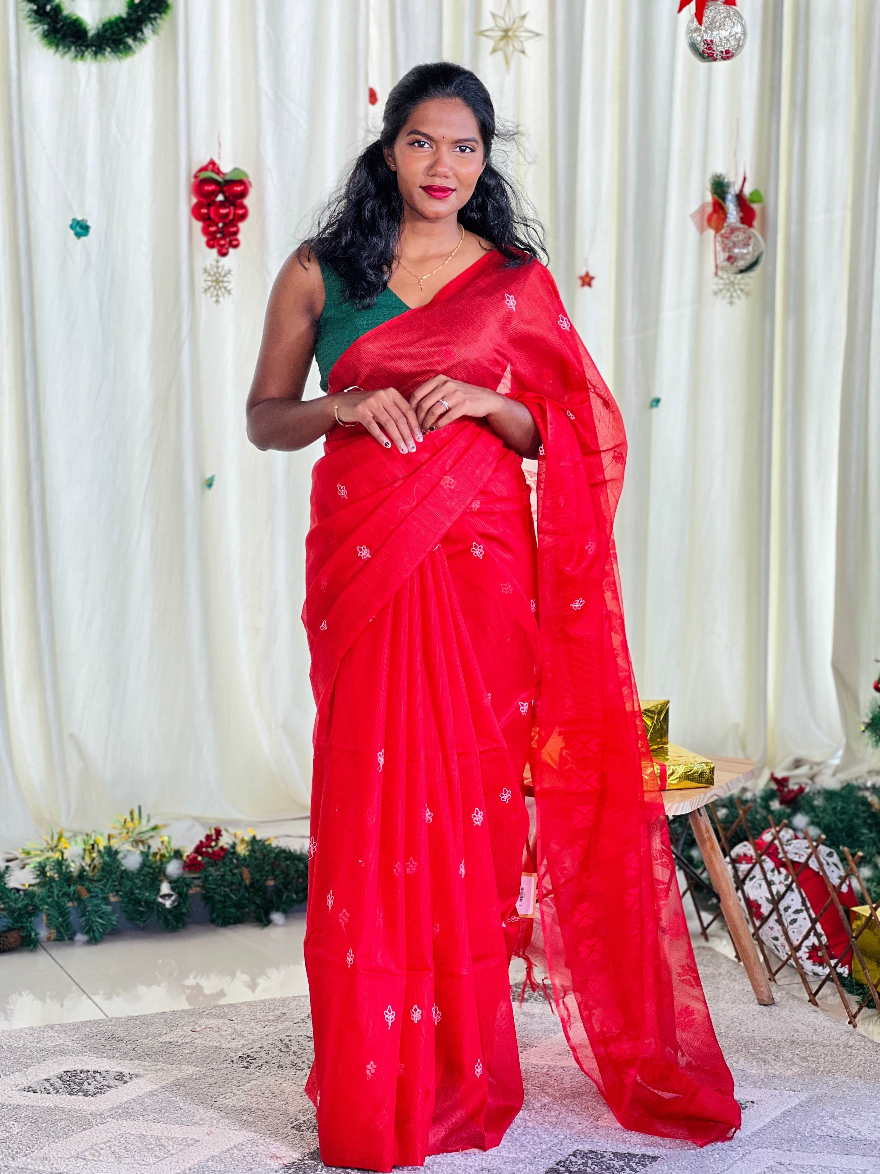 Thread  Embroidery Detailed Organza Saree | NHH576