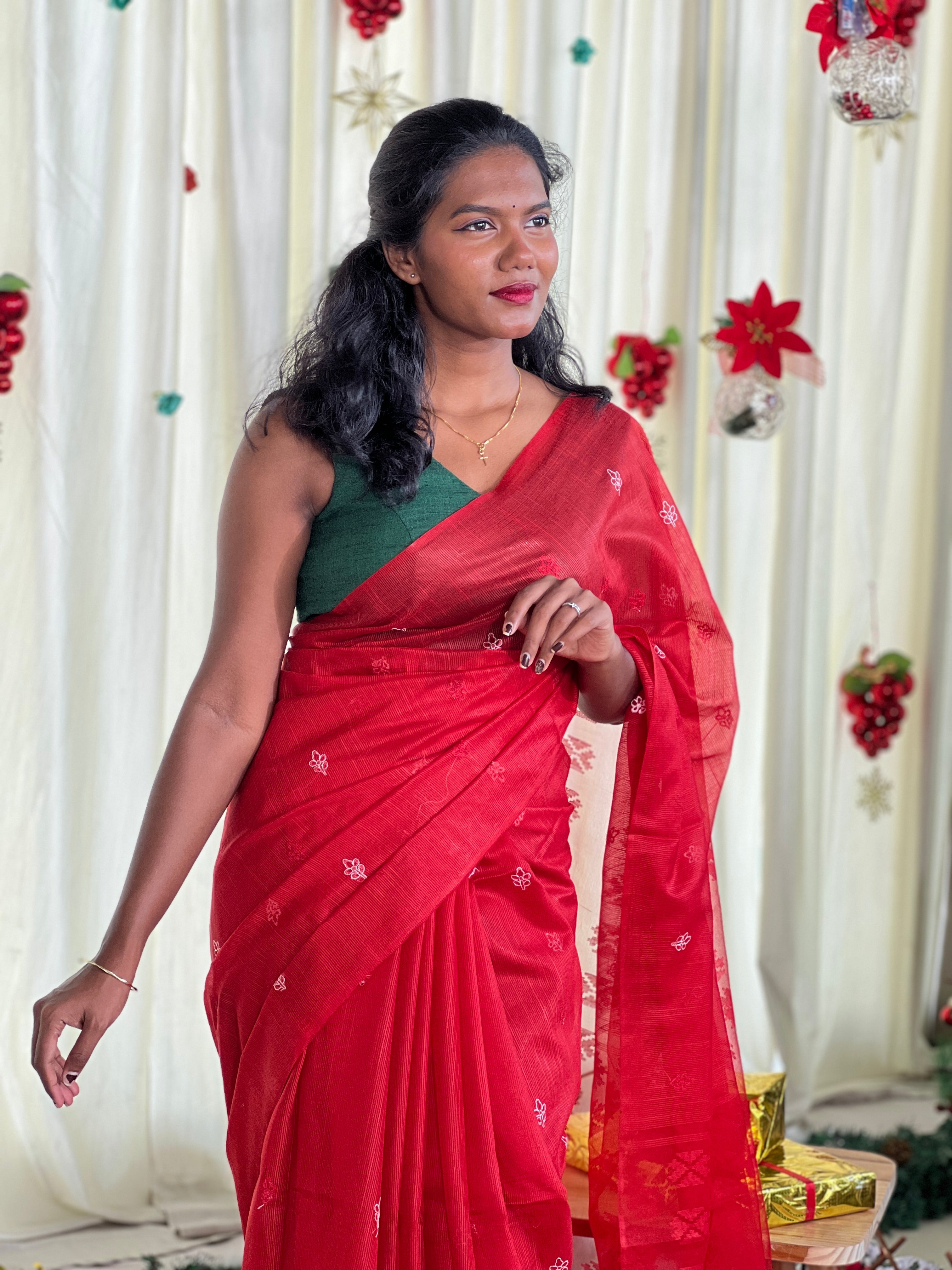 Thread  Embroidery Detailed Organza Saree | NHH576