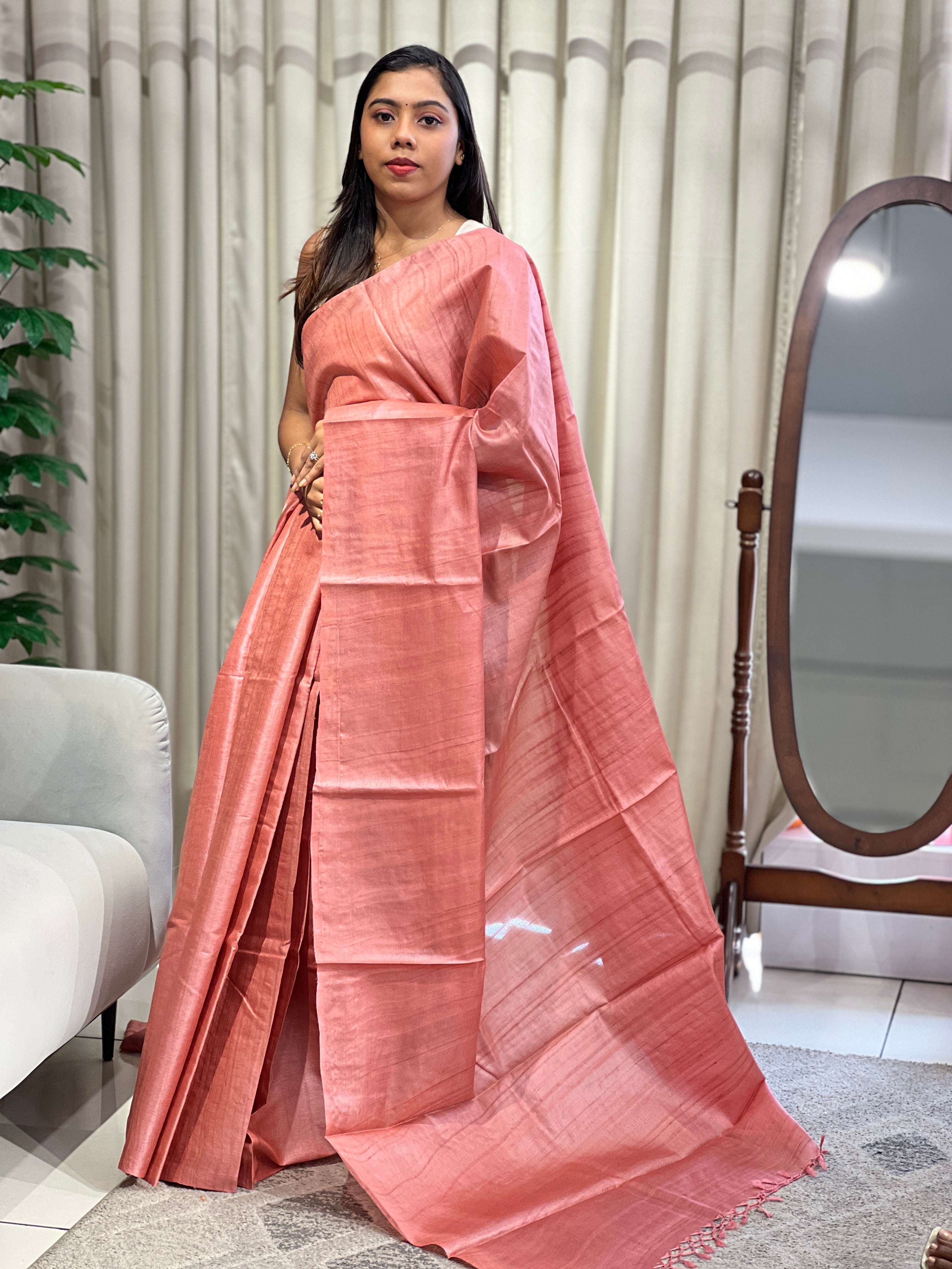 Solid Patterned Tussar Saree | HS1334