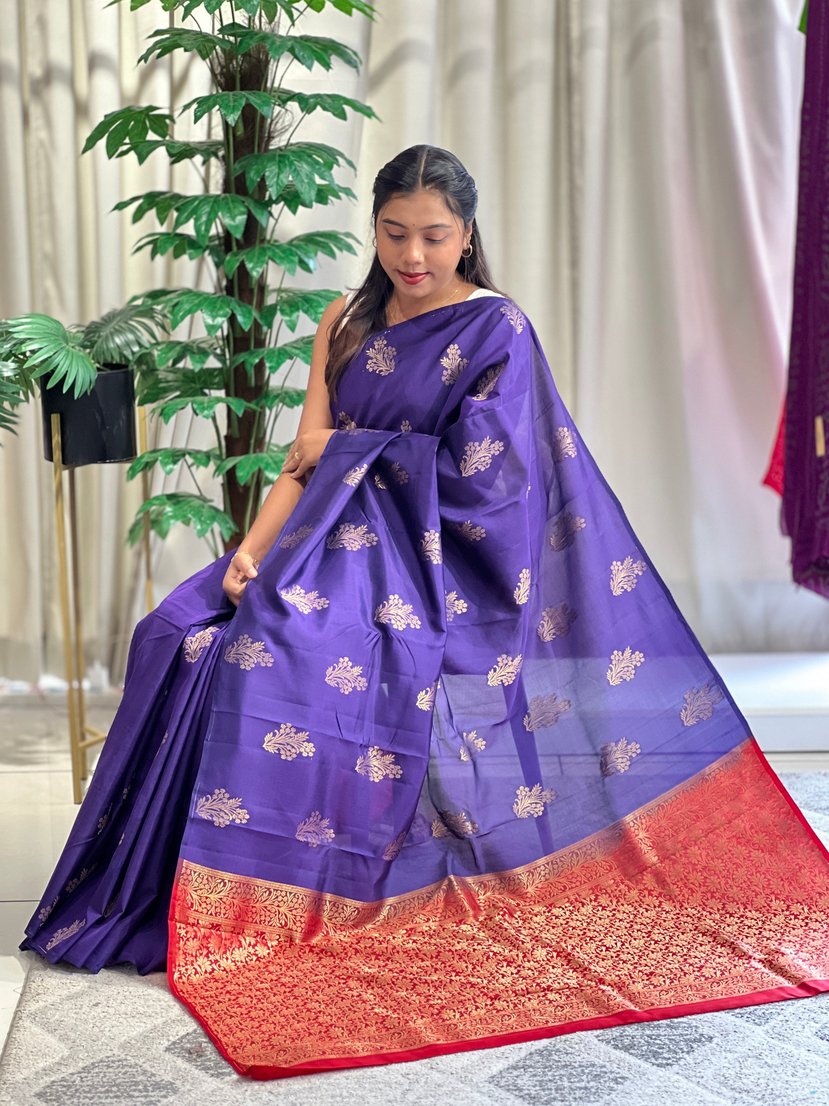 Floral Buta Woven Soft Silk Saree | SMT213