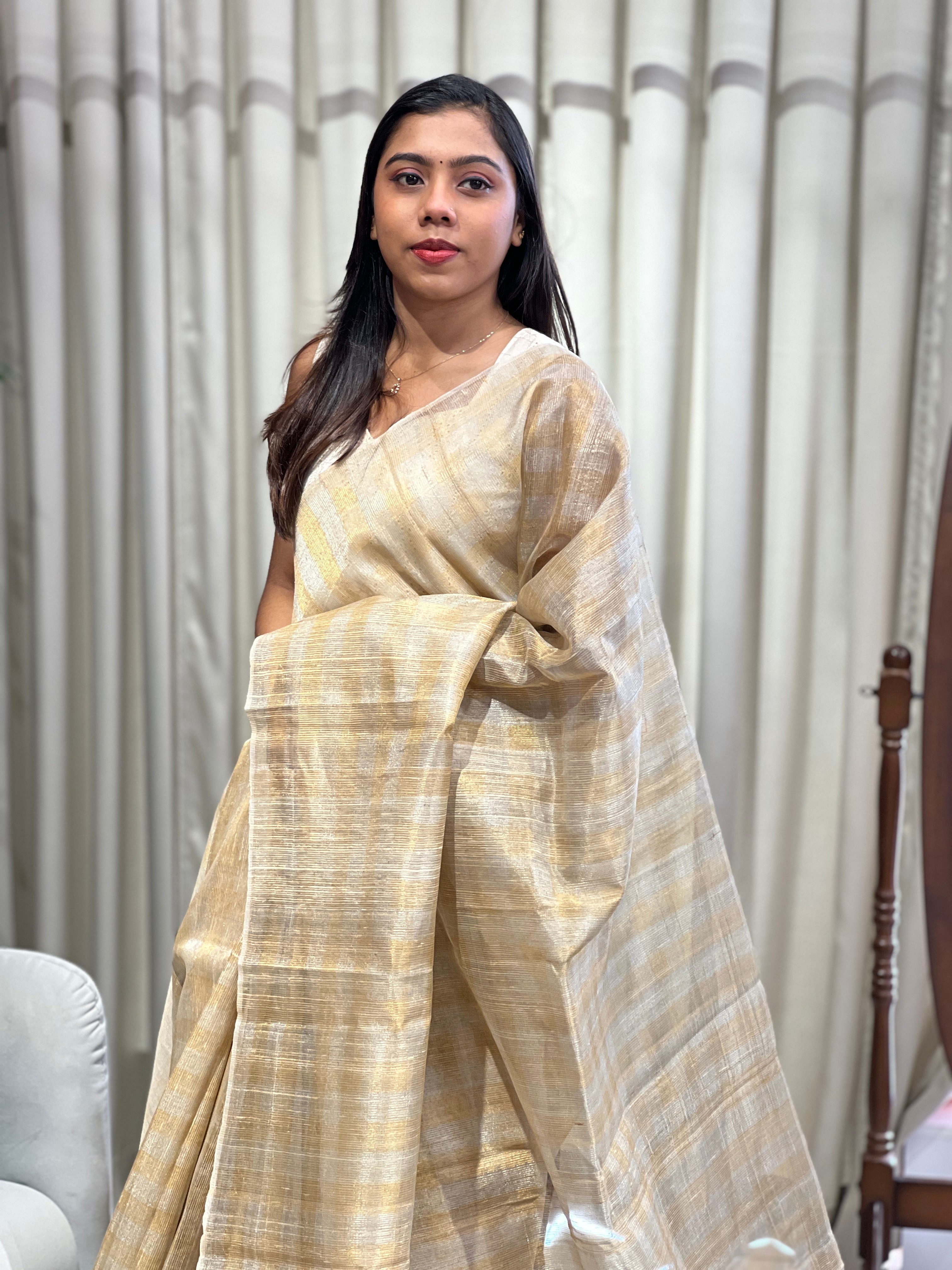 Zari Weaved Tissue Organza Saree | ACT1709