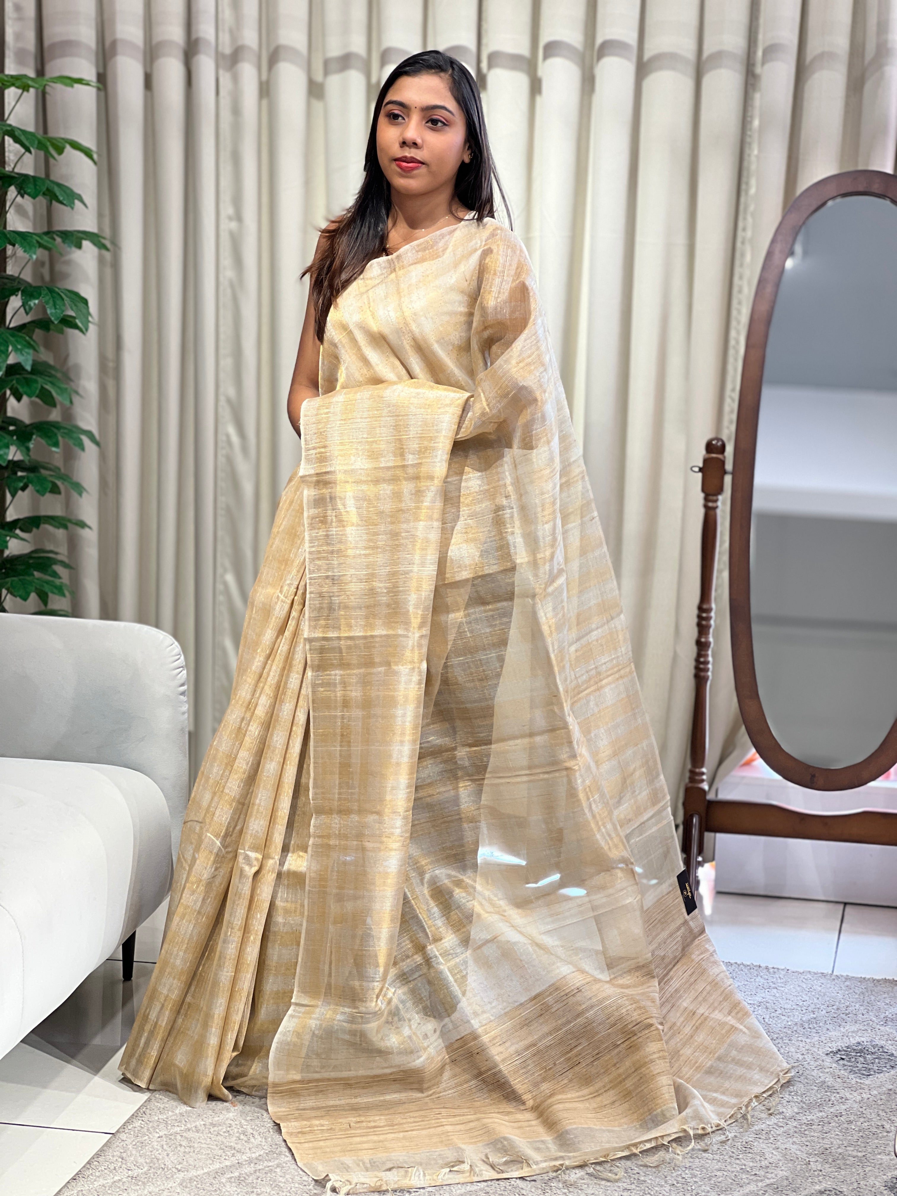 Zari Weaved Tissue Organza Saree | ACT1709