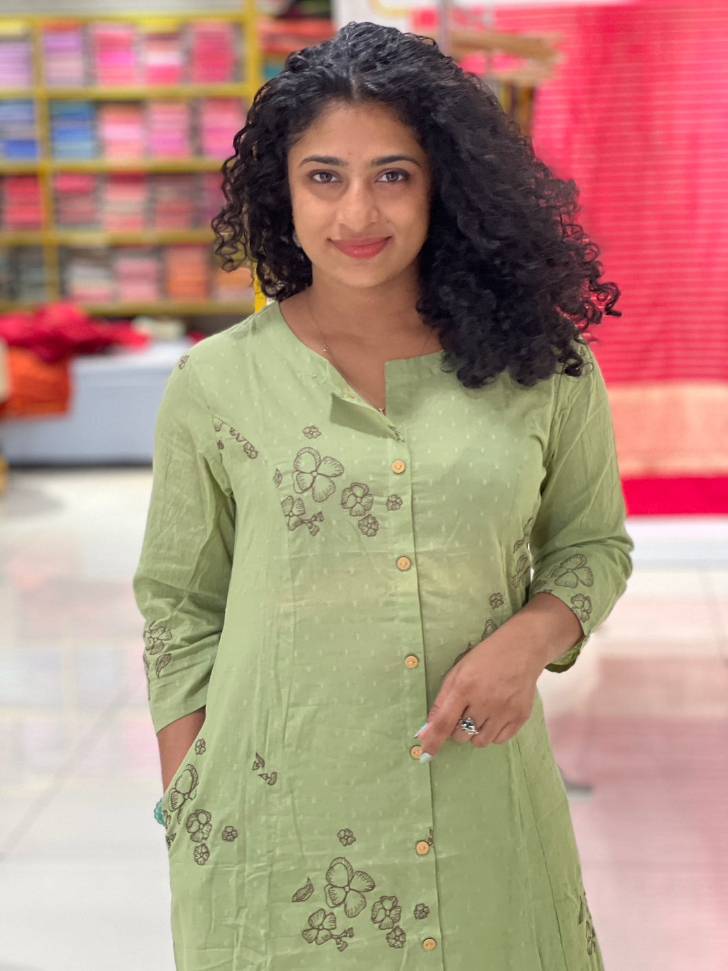 Floral Placement Embroidered Dobby Cotton Kurta | NCF253