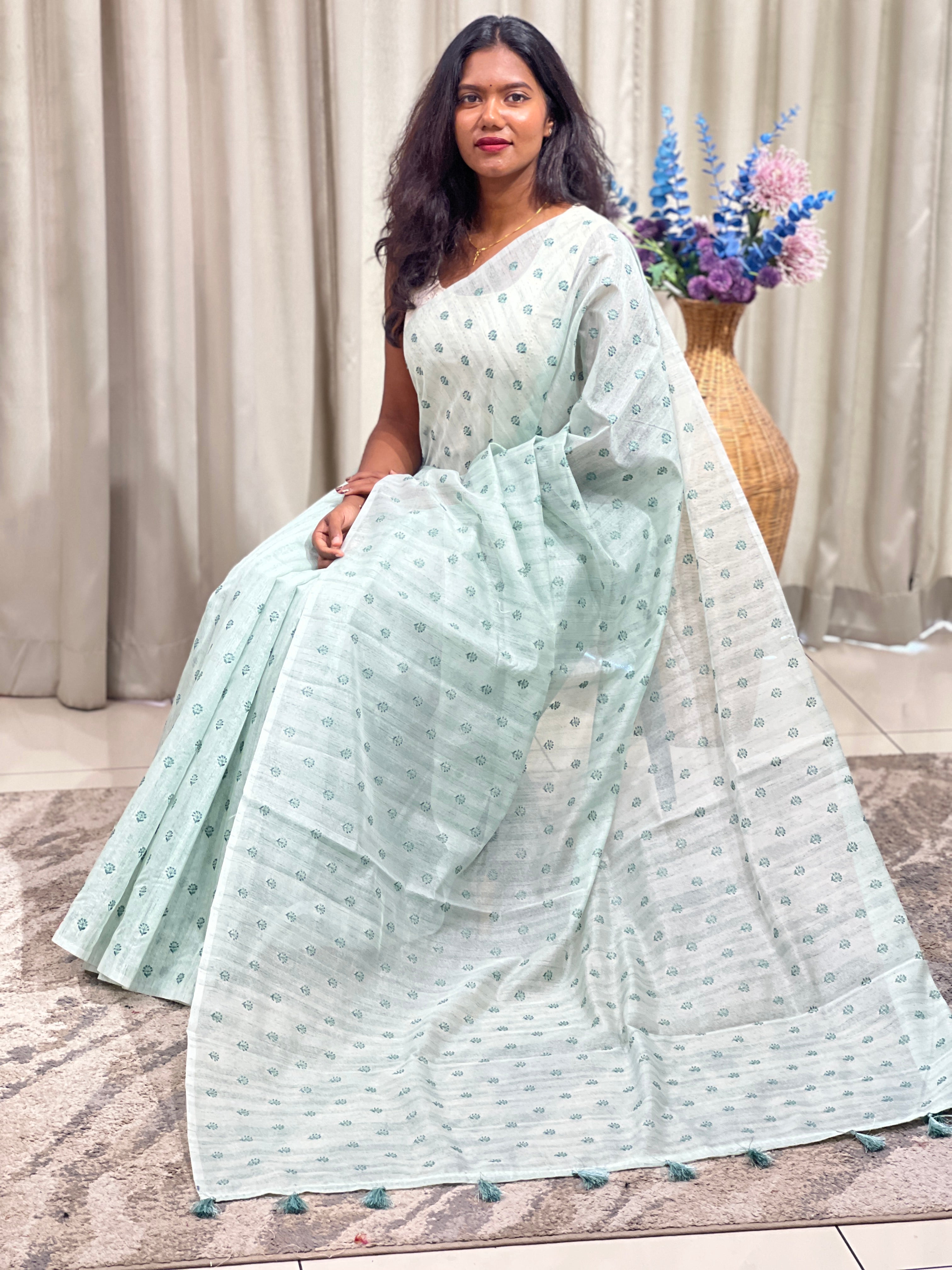 Floral Embroidery Pattern Semi Tussar | ZSS440
