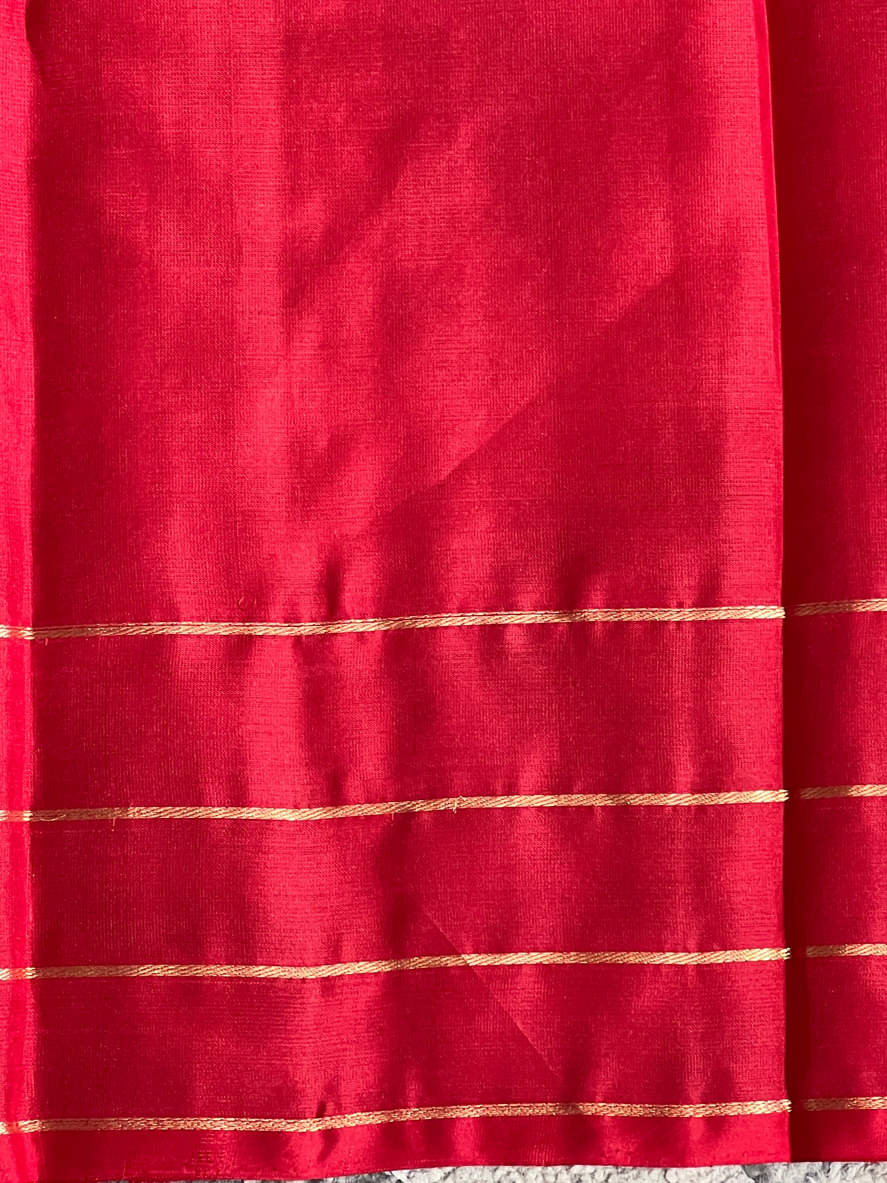 Golden Zari Woven Soft Silk Saree | SMT174