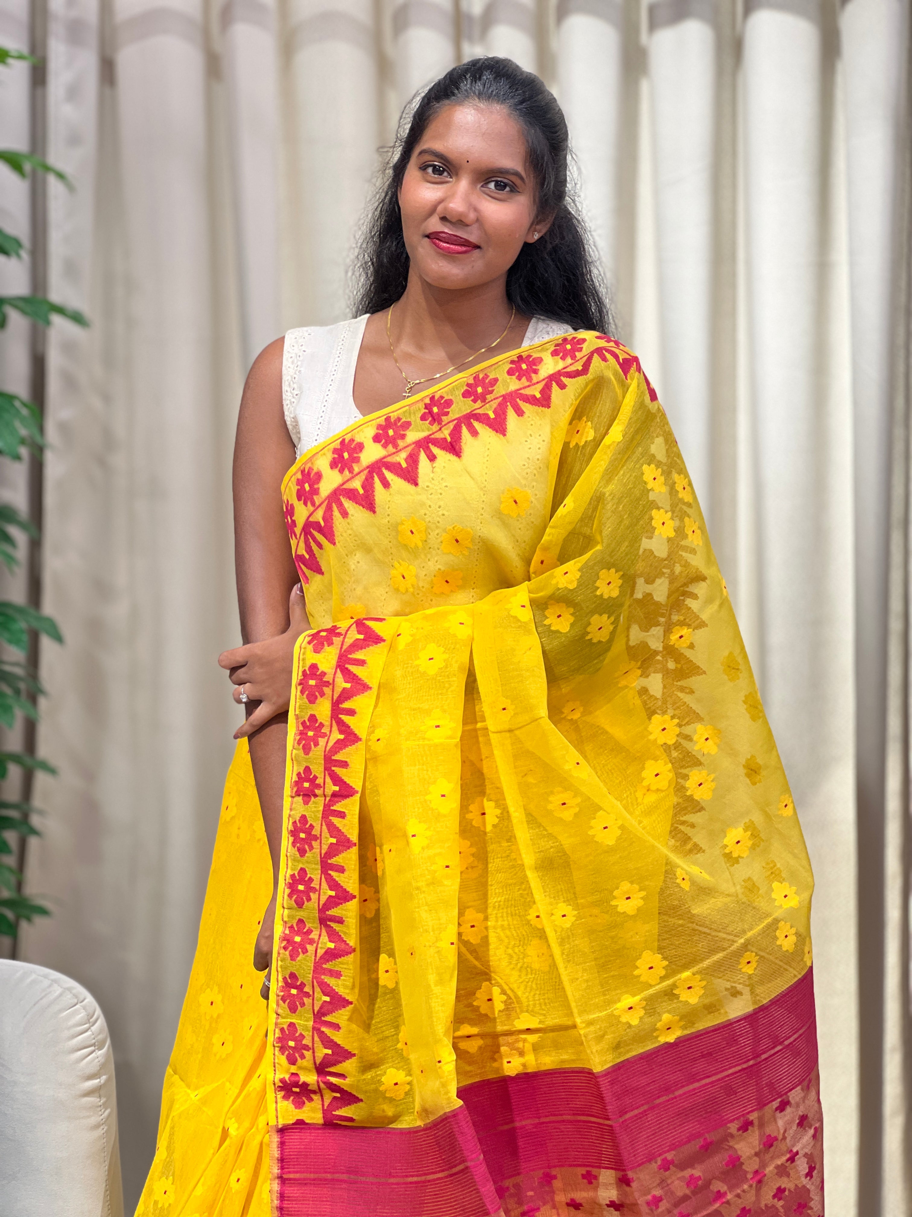 Traditional Jamdani Woven Organdy-Cotton Saree | AYD239
