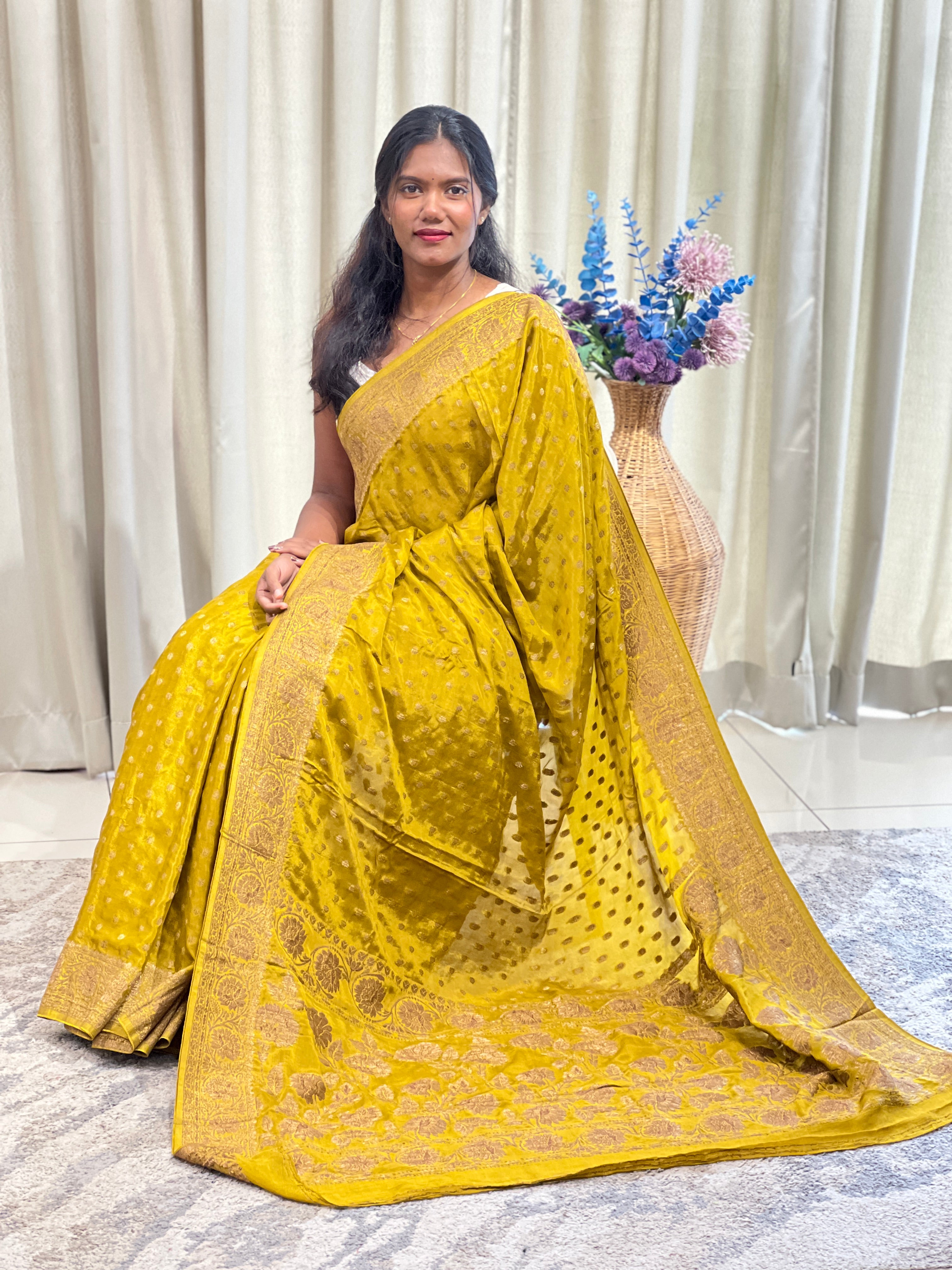 Banarasi Woven Crepe Silk Saree | YNG1730