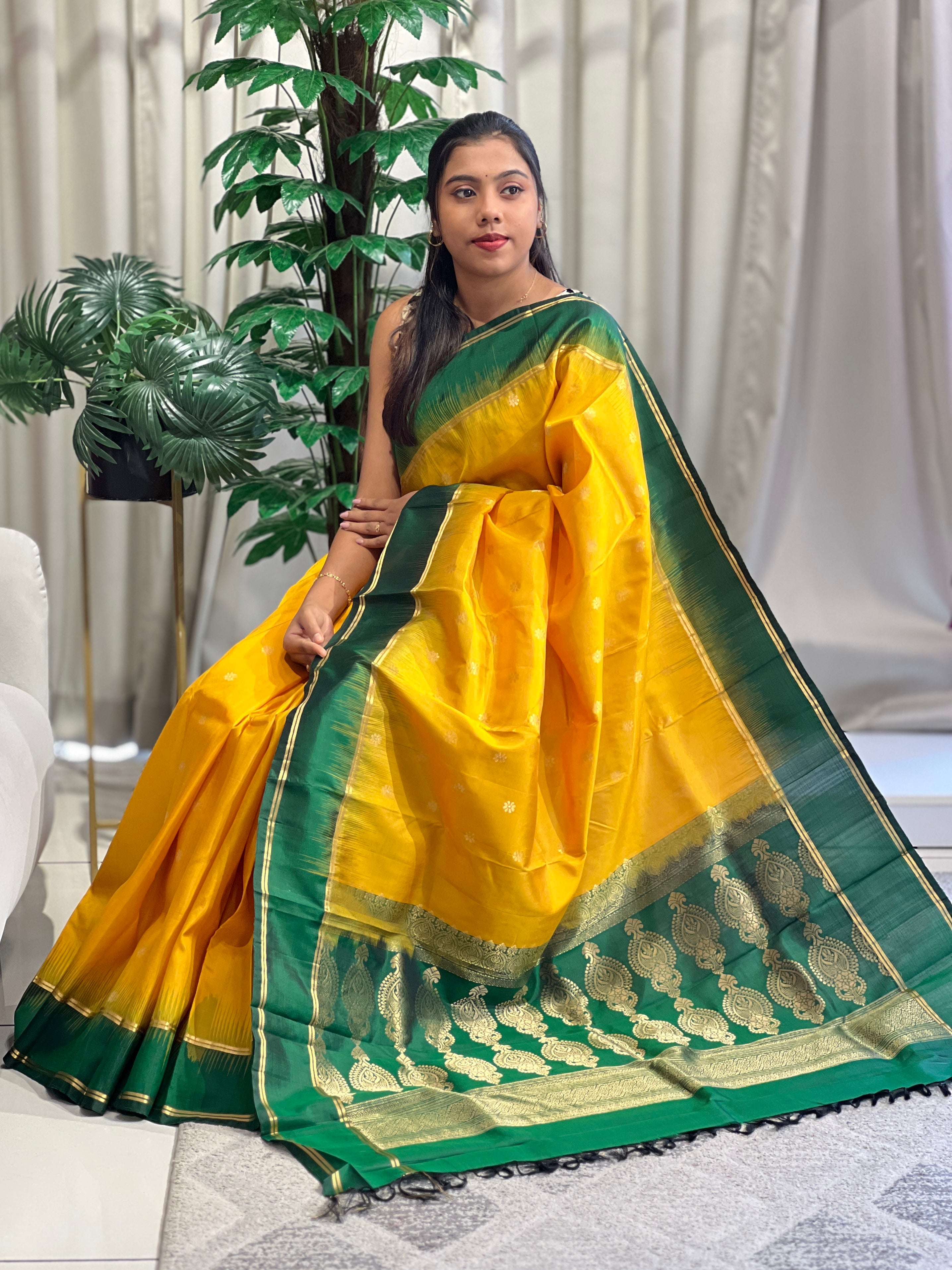 Floral Buta Woven Soft Silk Saree | SMT178